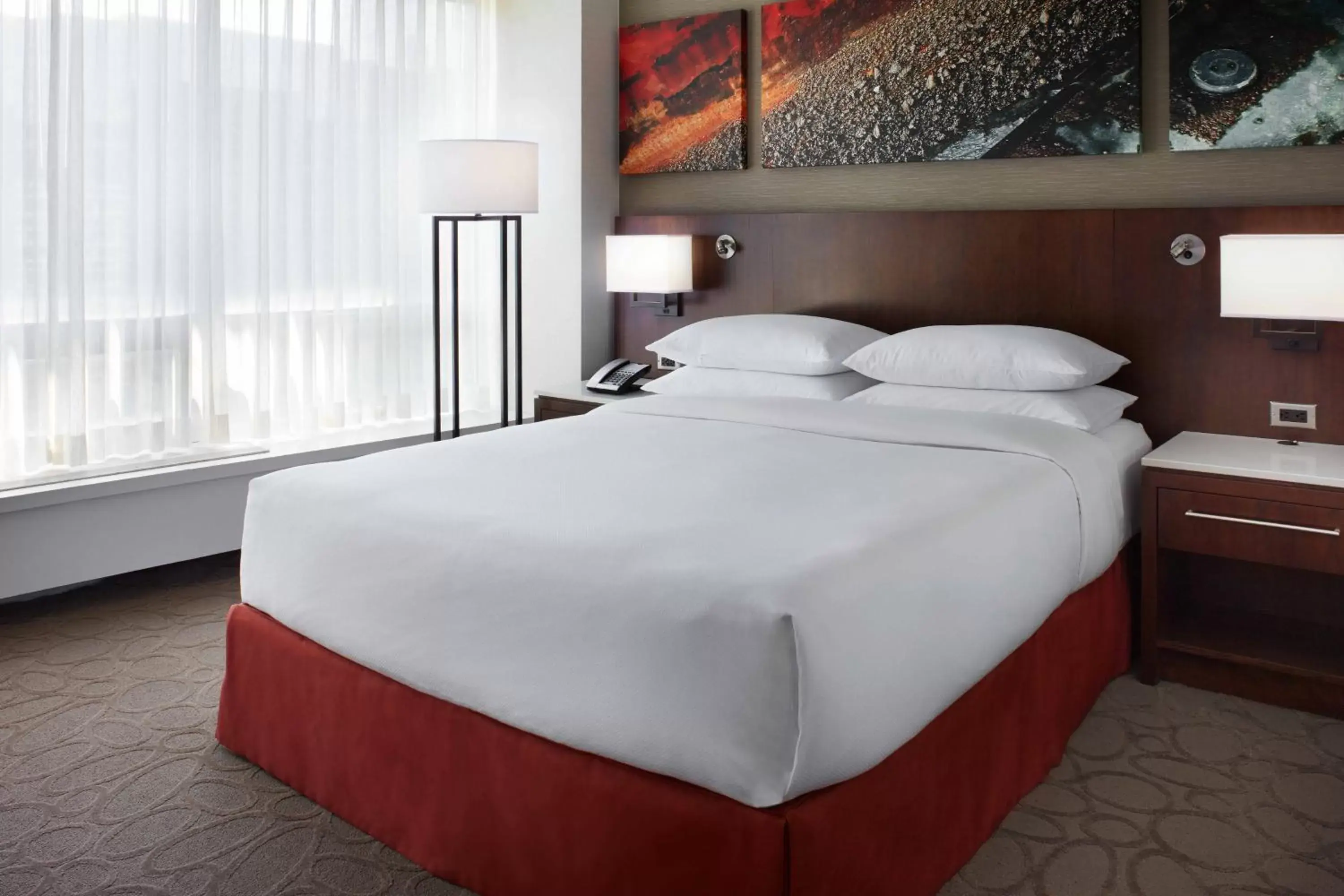 Photo of the whole room, Bed in Delta Hotels by Marriott Ottawa City Centre