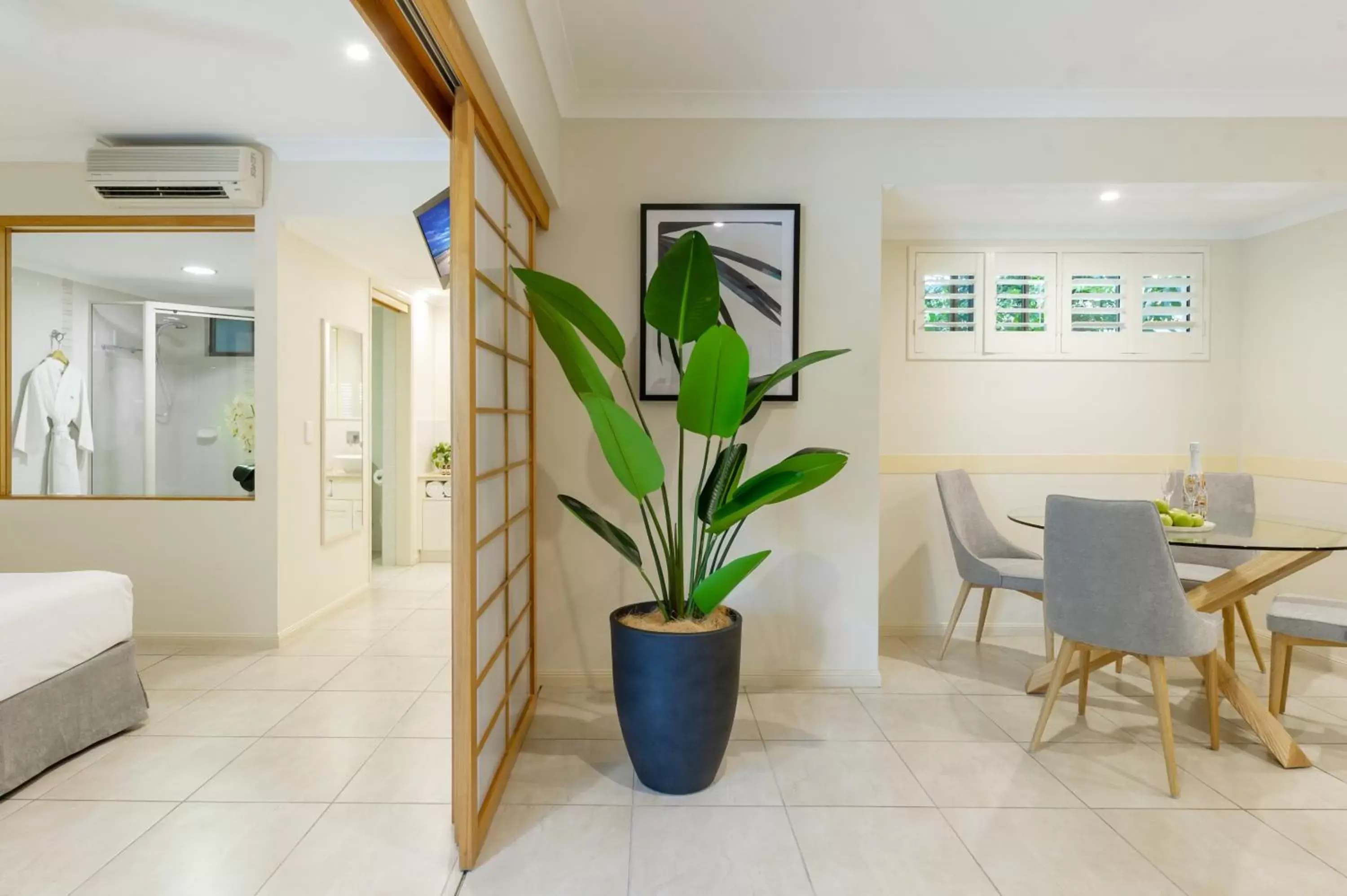 Dining area in Shantara Resort Port Douglas - Adults Only Retreat