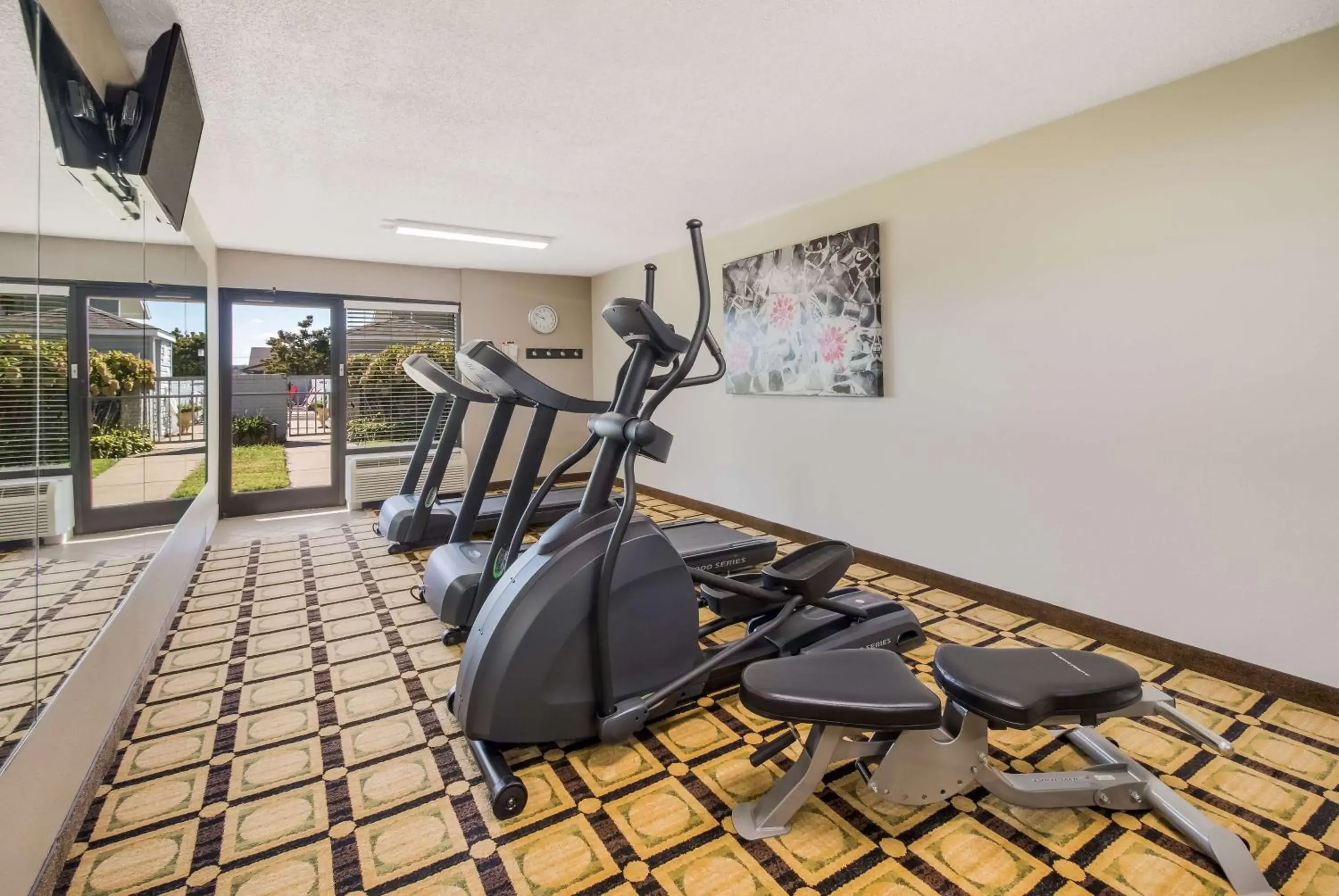 Fitness centre/facilities in Best Western University Inn Fitness centre/facilities in Best Western University Inn