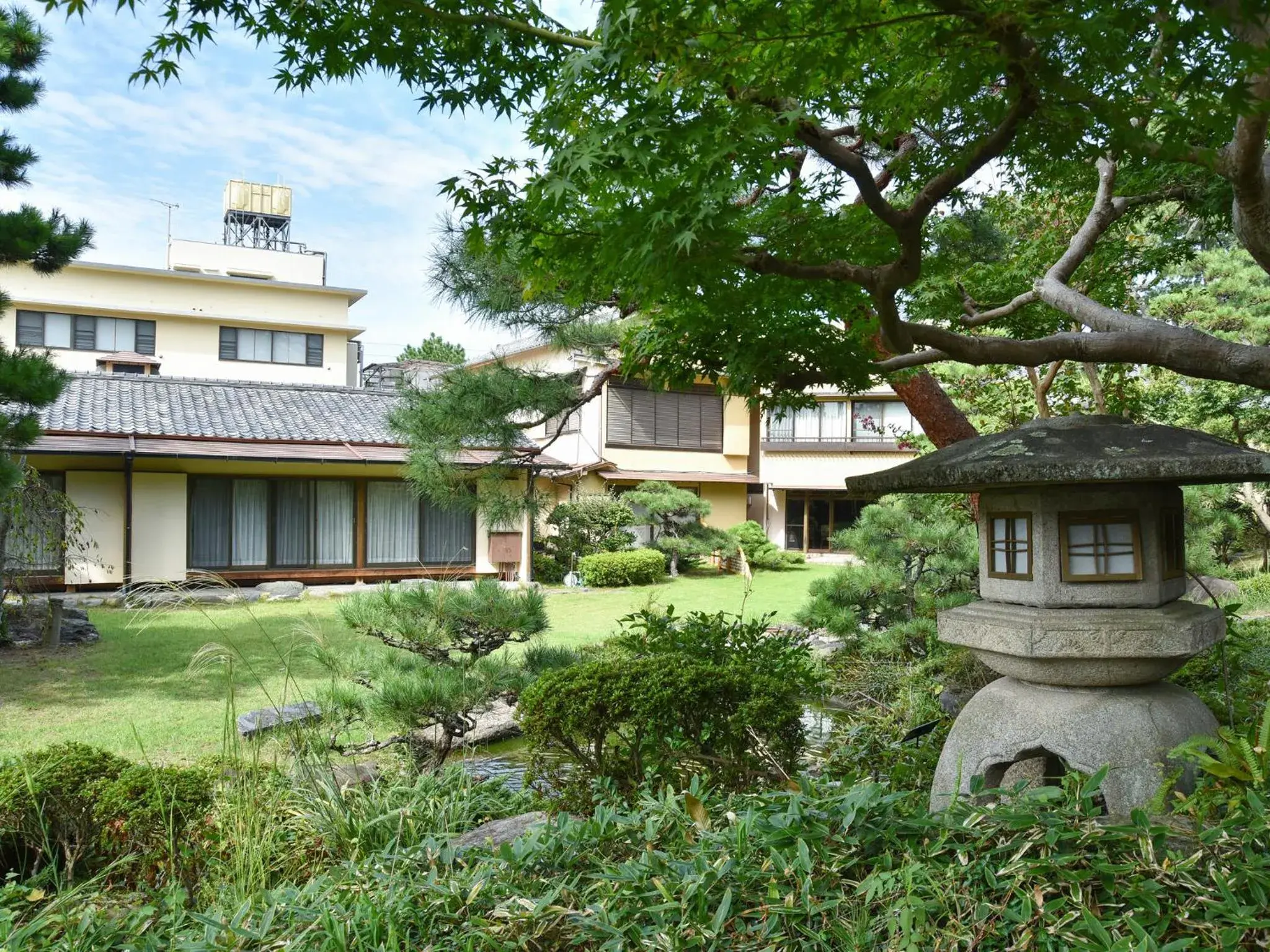 Garden, Property Building in Hotel Hagoromo