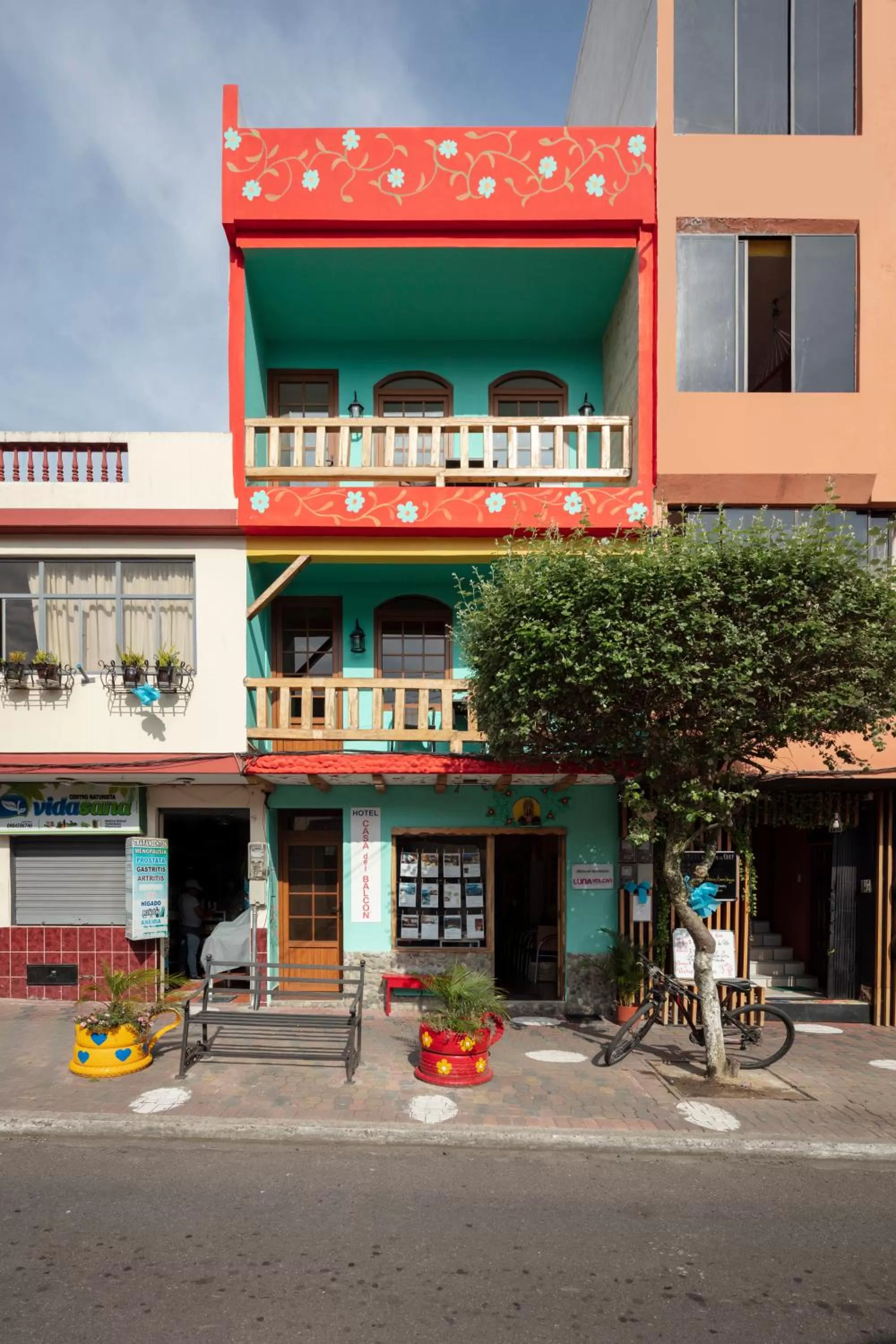 Property building in Casa del Balcon