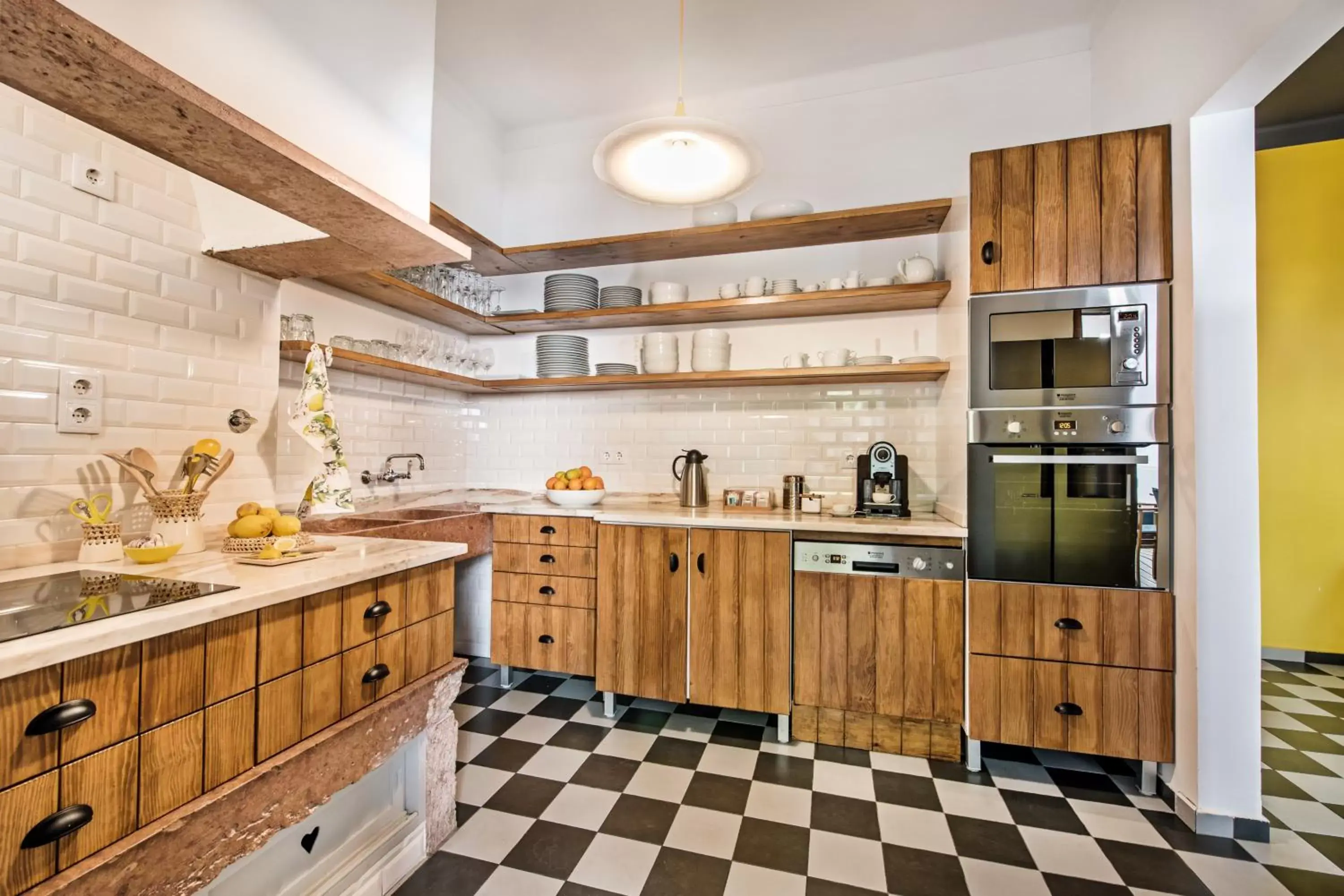 Kitchen/Kitchenette in Lemon Tree Stay