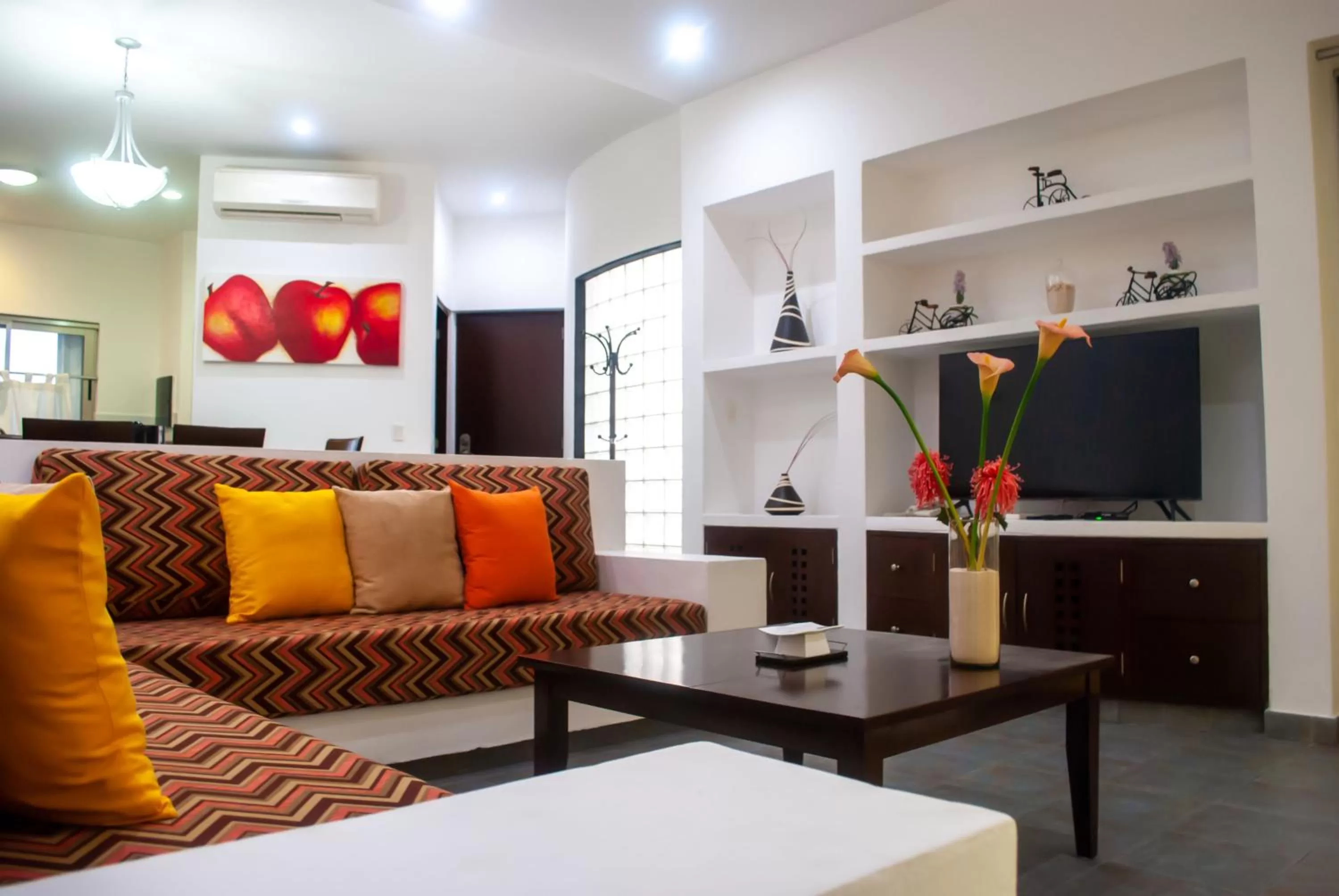 Living room, Seating Area in Dangelos Hotel on Fifth Avenue