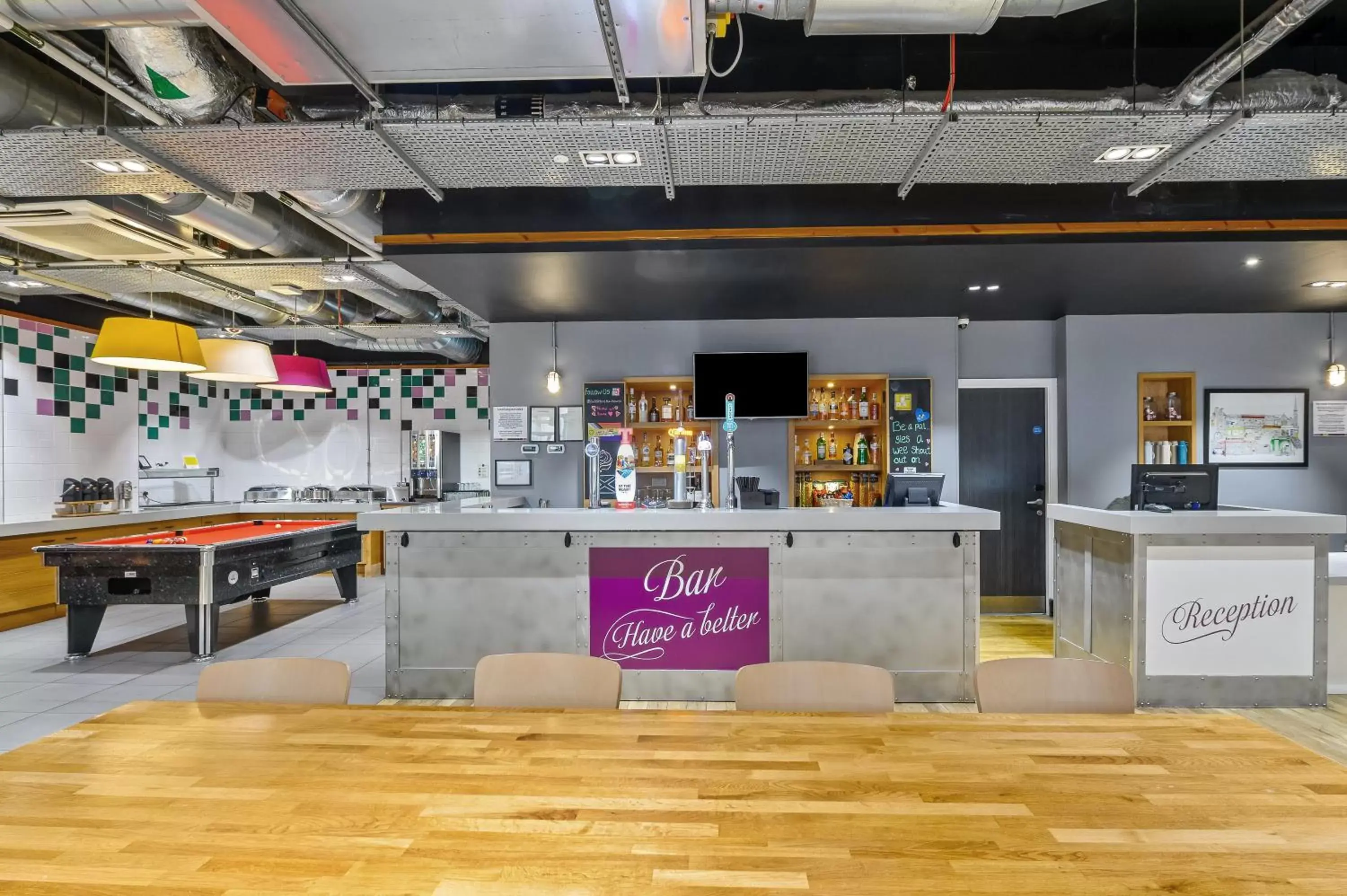 Restaurant/places to eat in ibis Styles Glasgow Centre George Square