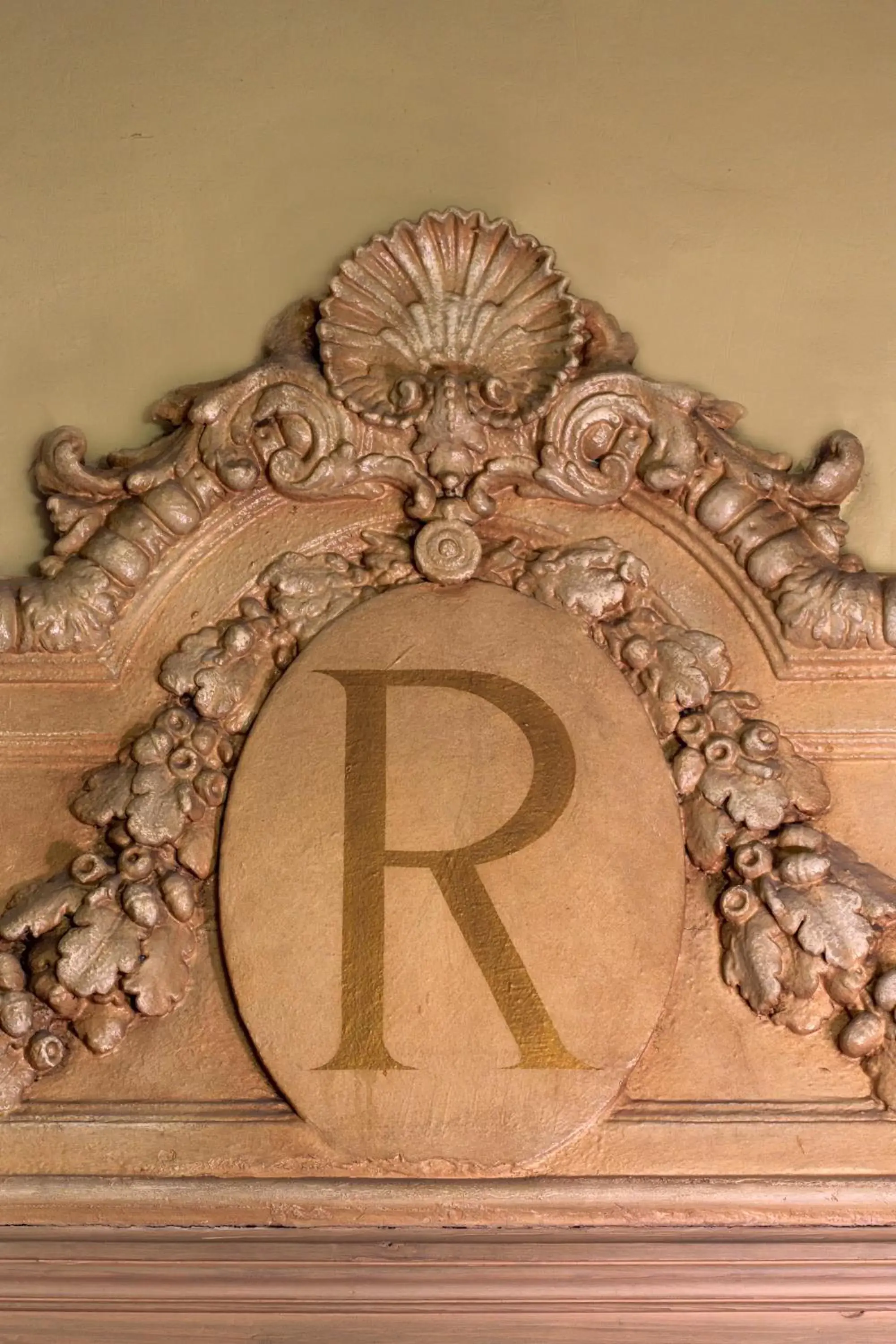Decorative detail in Best Western Ronceray Opéra