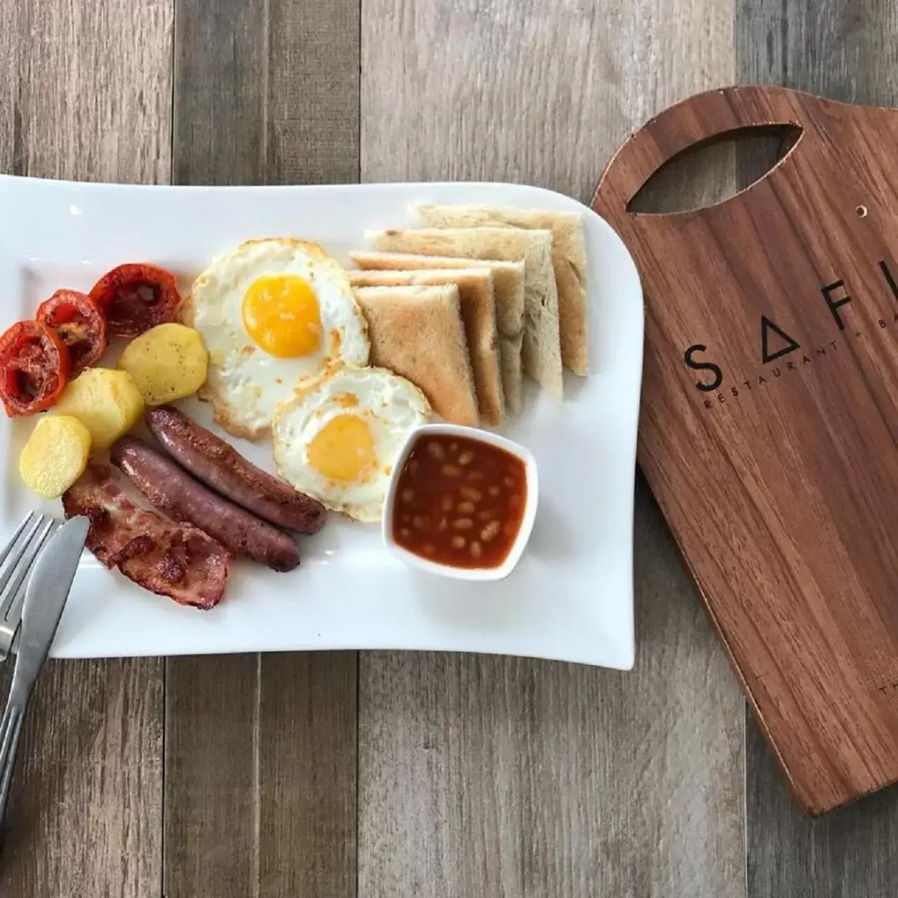 Breakfast in Villa Thirty Three Breakfast in Villa Thirty Three