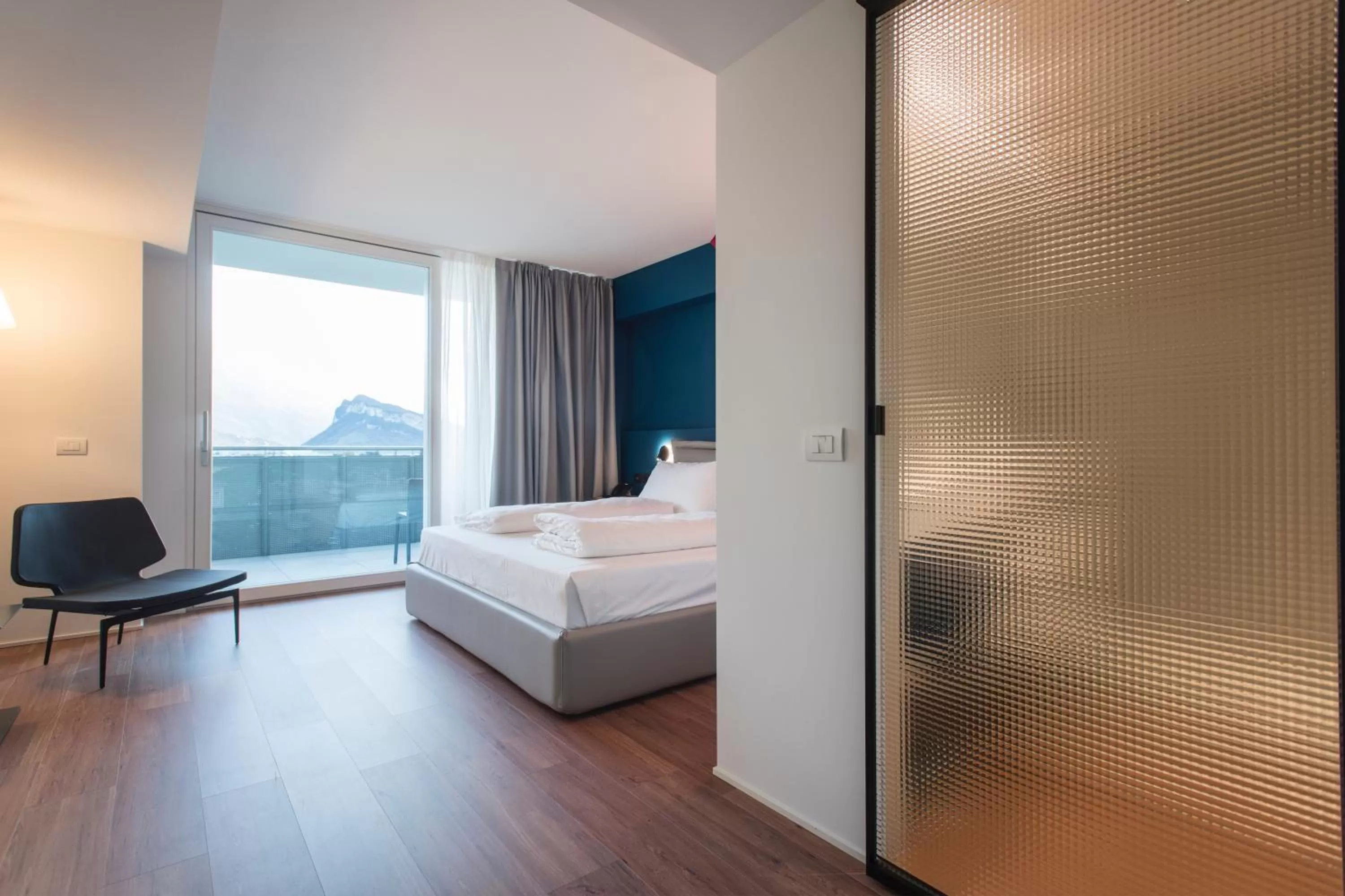 TV and multimedia, Bed in HOODY ACTIVE & HAPPINESS HOTEL