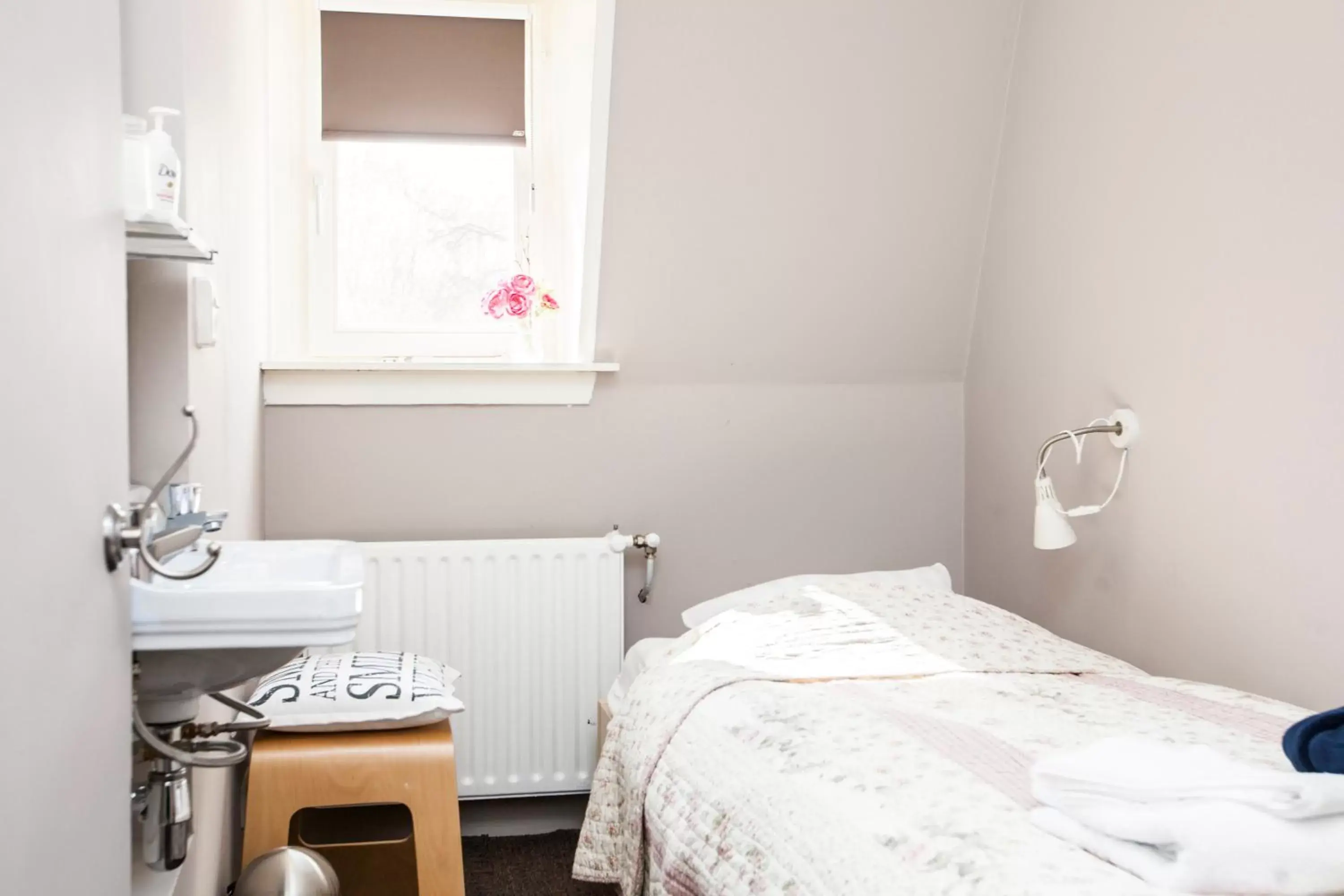 Photo of the whole room, Bathroom in Klooster Nieuwkerk Goirle