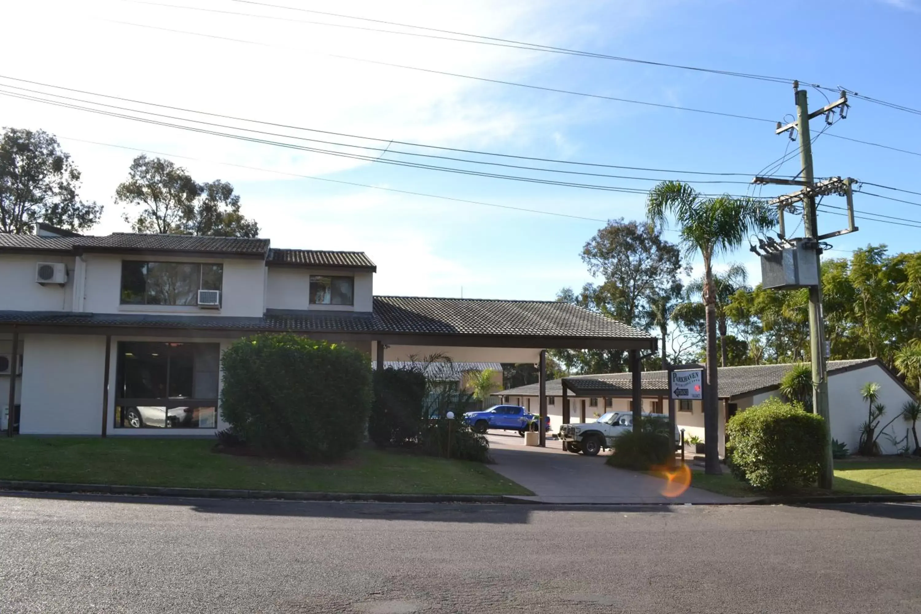 Facade/entrance, Property Building in Parkhaven