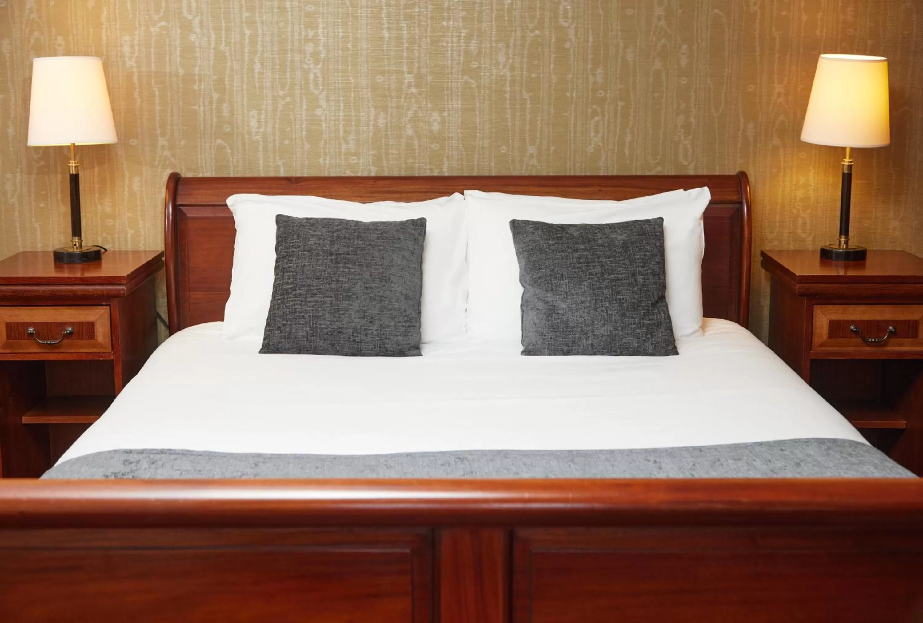Bed in Fieldhead Hotel by Greene King Inns