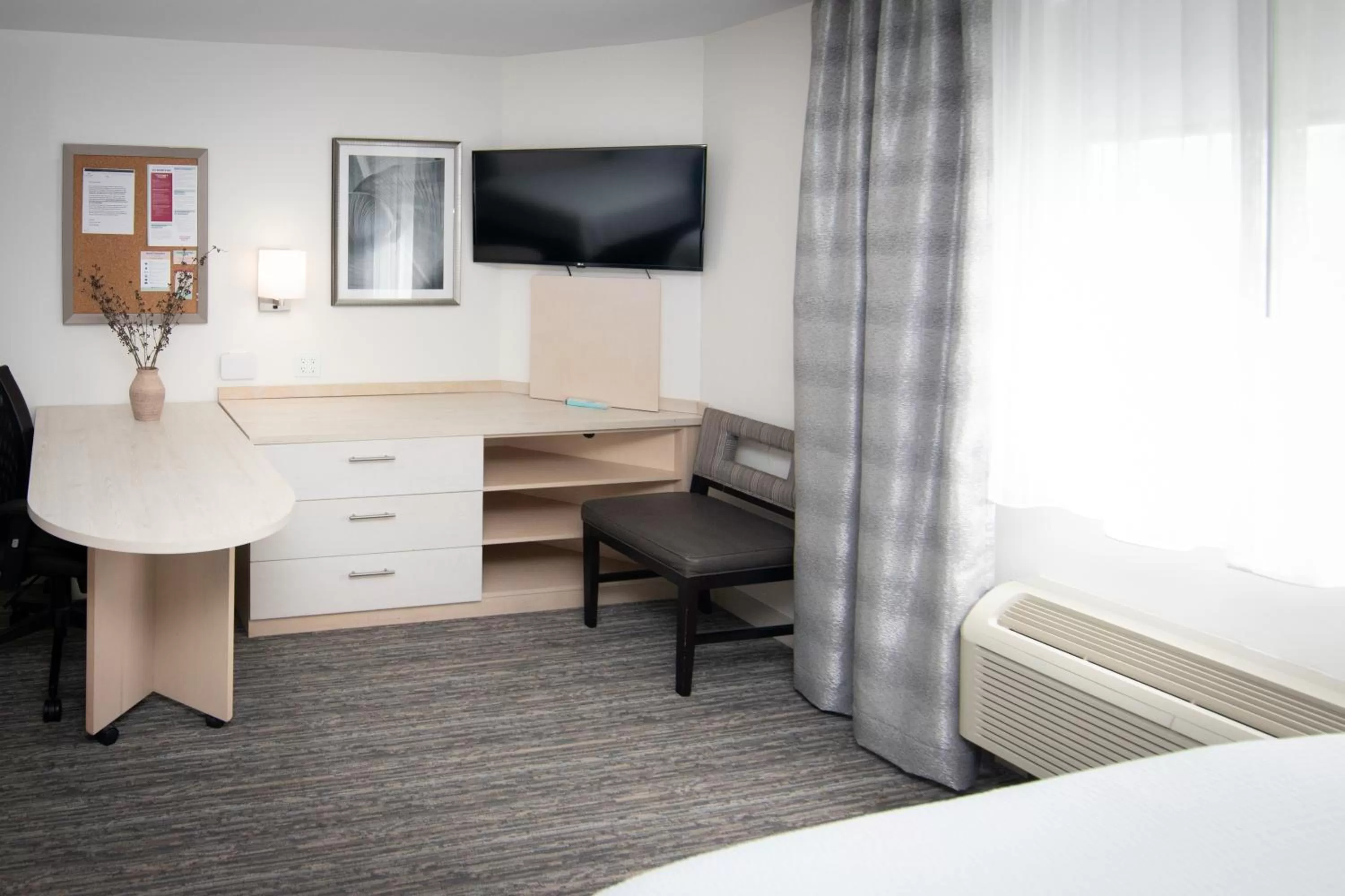 TV and multimedia, Bed in Candlewood Suites Miami Intl Airport - 36th St by IHG