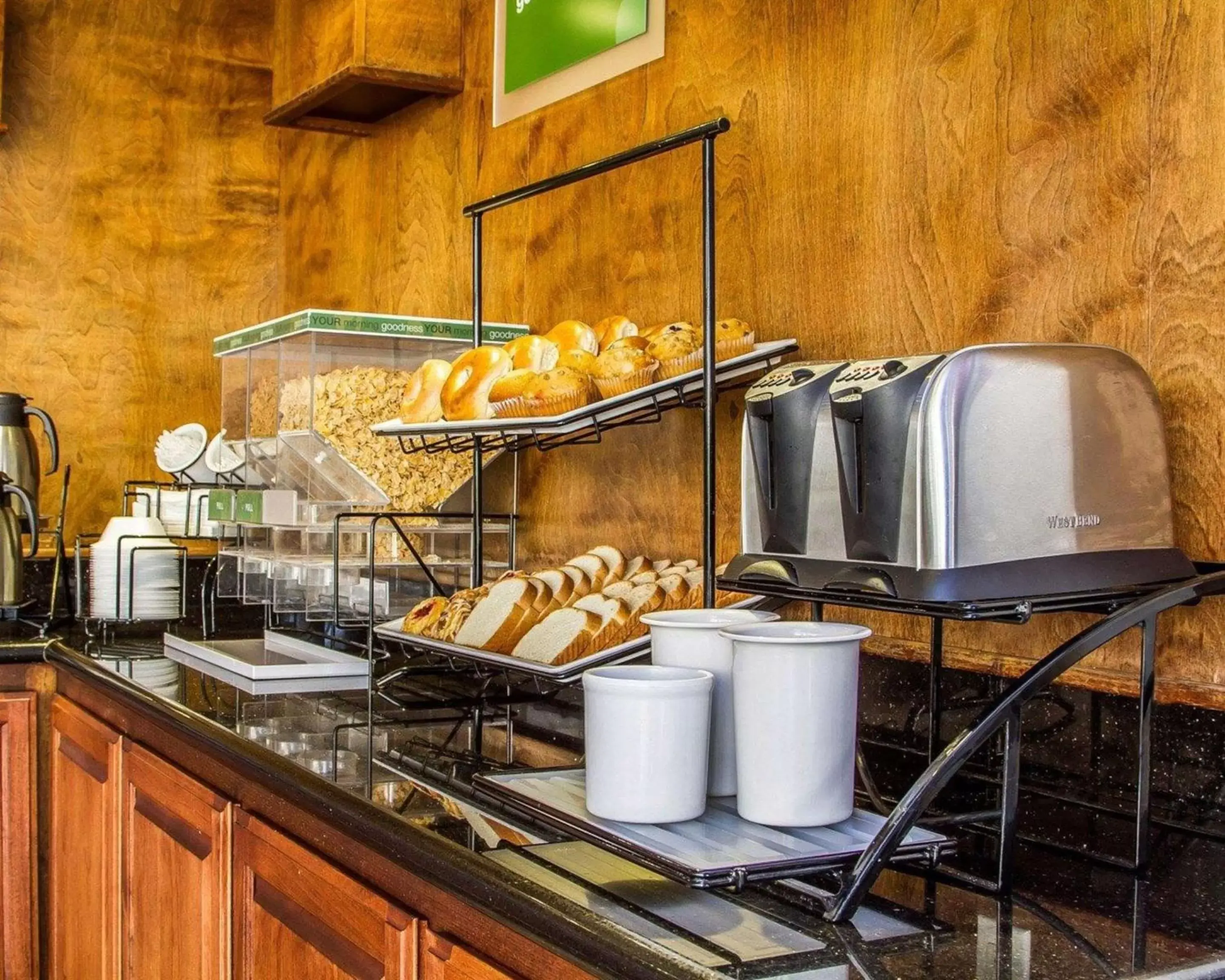 Restaurant/places to eat, Kitchen/Kitchenette in Comfort Inn Modesto