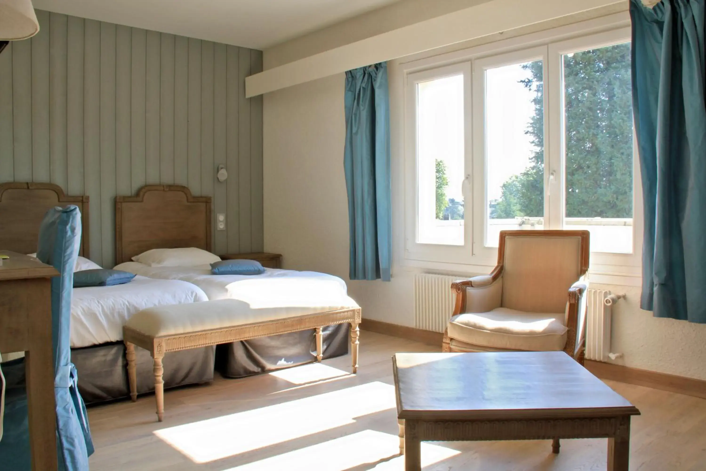 Bed in Logis Hotel Restaurant Spa Beau Site Bed in Logis Hotel Restaurant Spa Beau Site