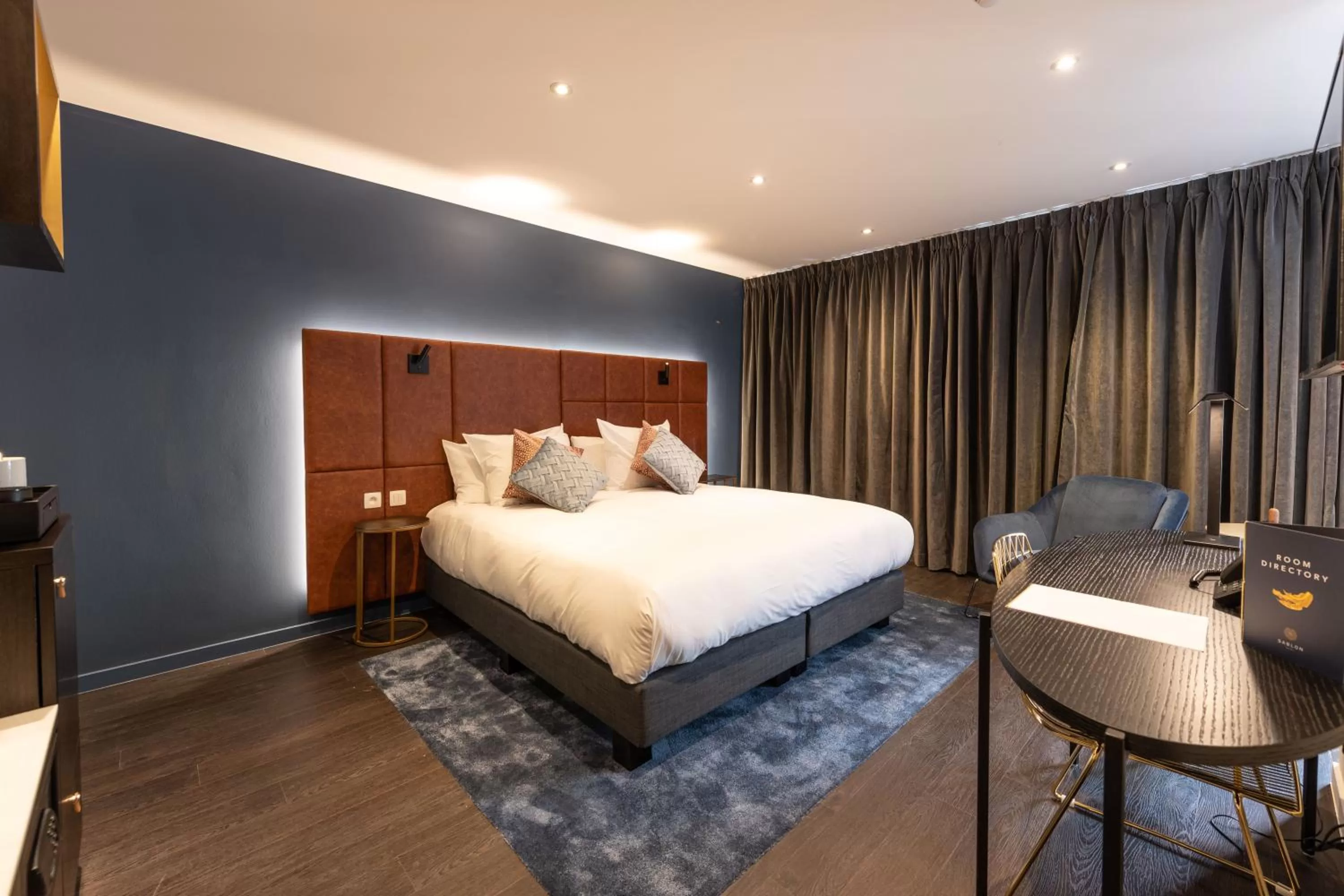 Photo of the whole room, Bed in Boutique Hotel Sablon by CW Hotel Collection