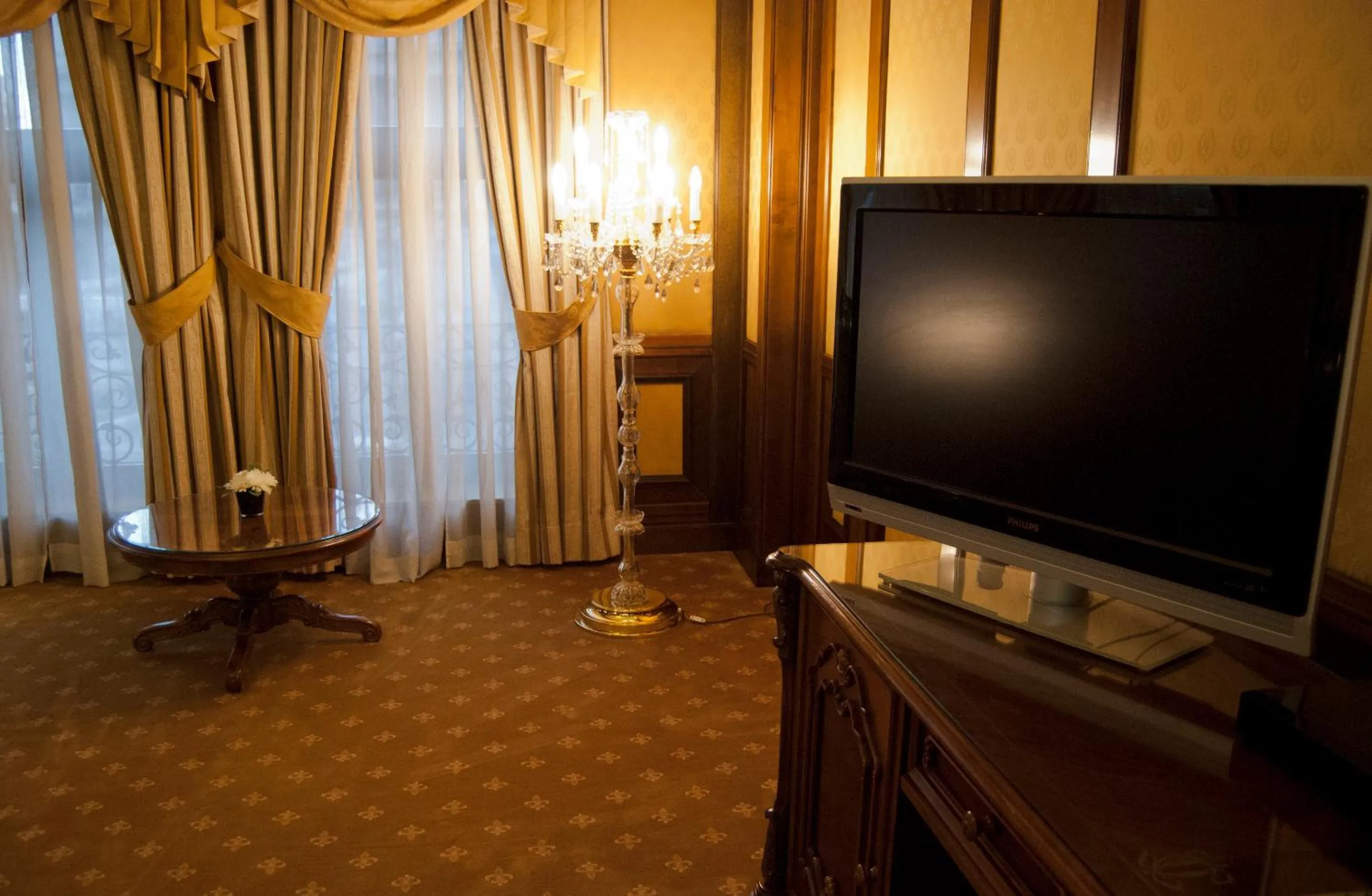 Deluxe Double Room in Hotel Casa Capsa