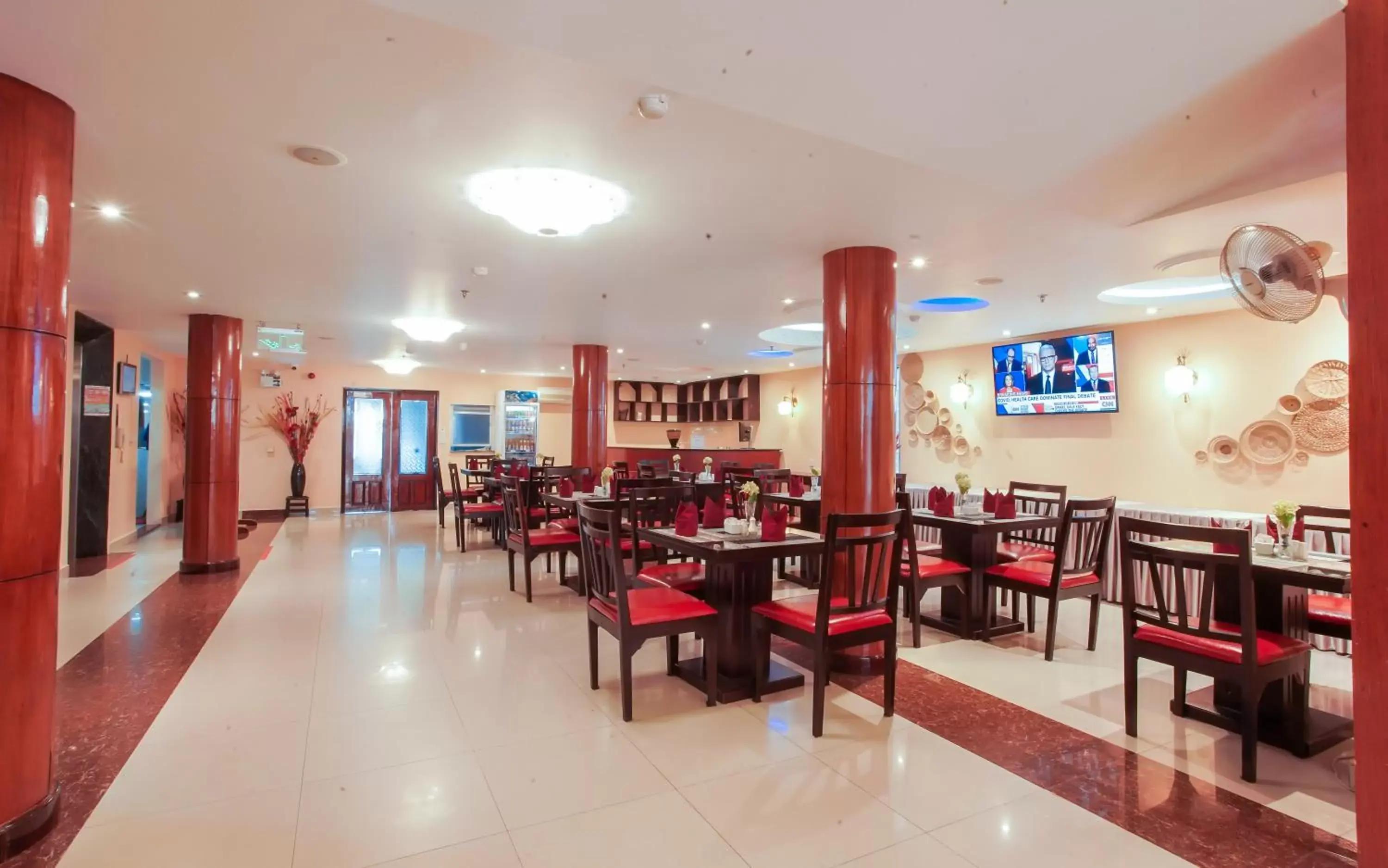 Restaurant/places to eat in Silver Mounts Hotel Restaurant/places to eat in Silver Mounts Hotel