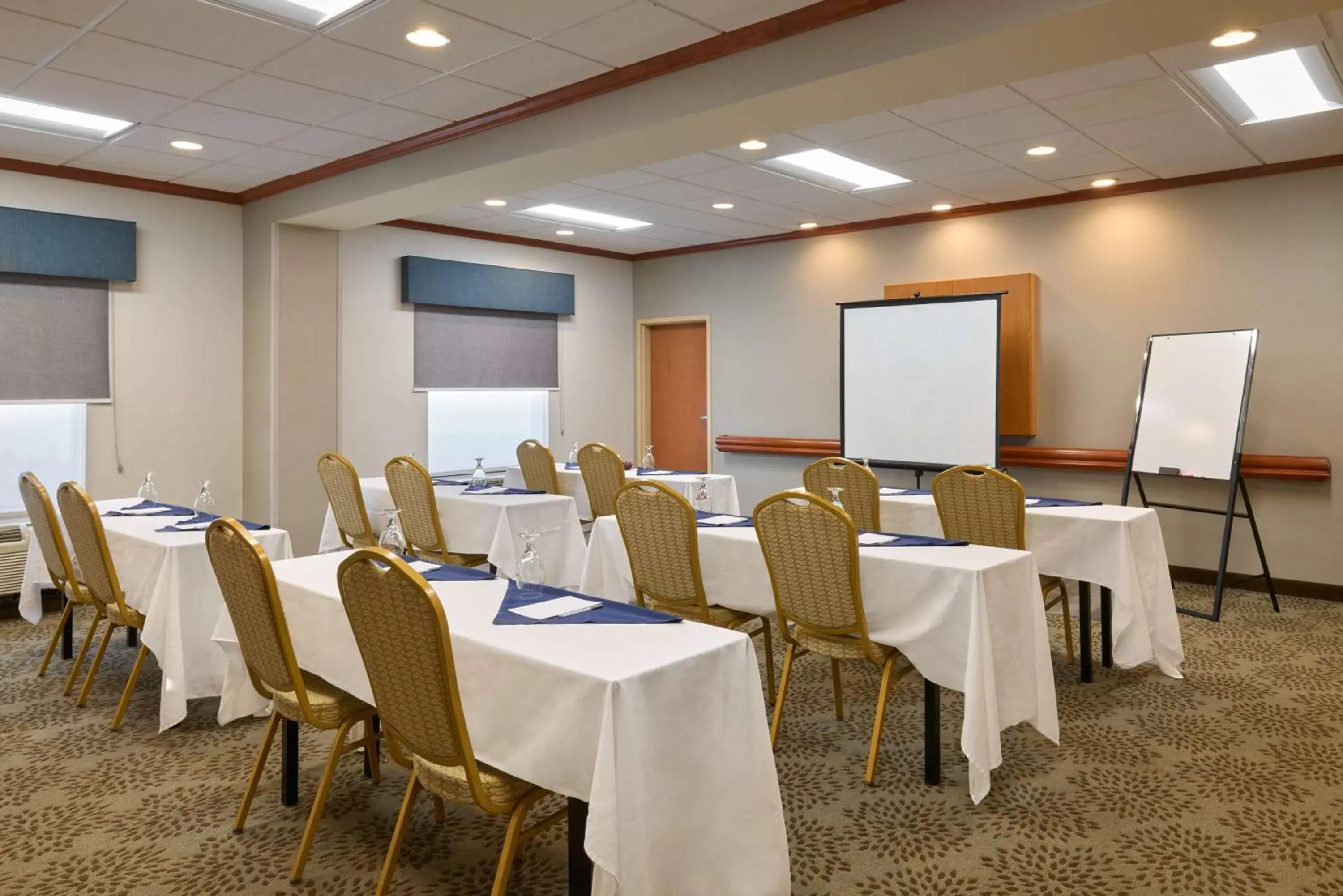 Meeting/conference room in Hampton Inn & Suites Providence / Smithfield