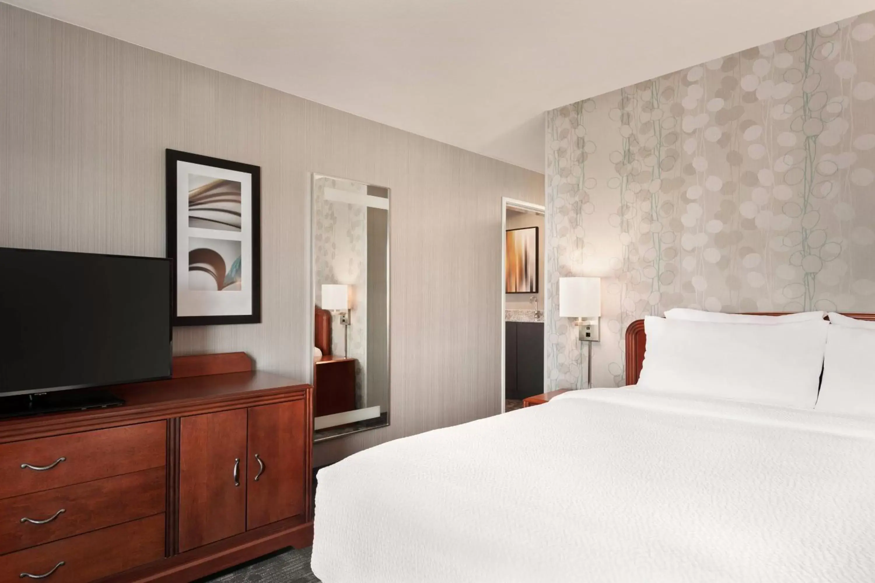 Bedroom, Bed in Courtyard by Marriott San Jose South/Morgan Hill