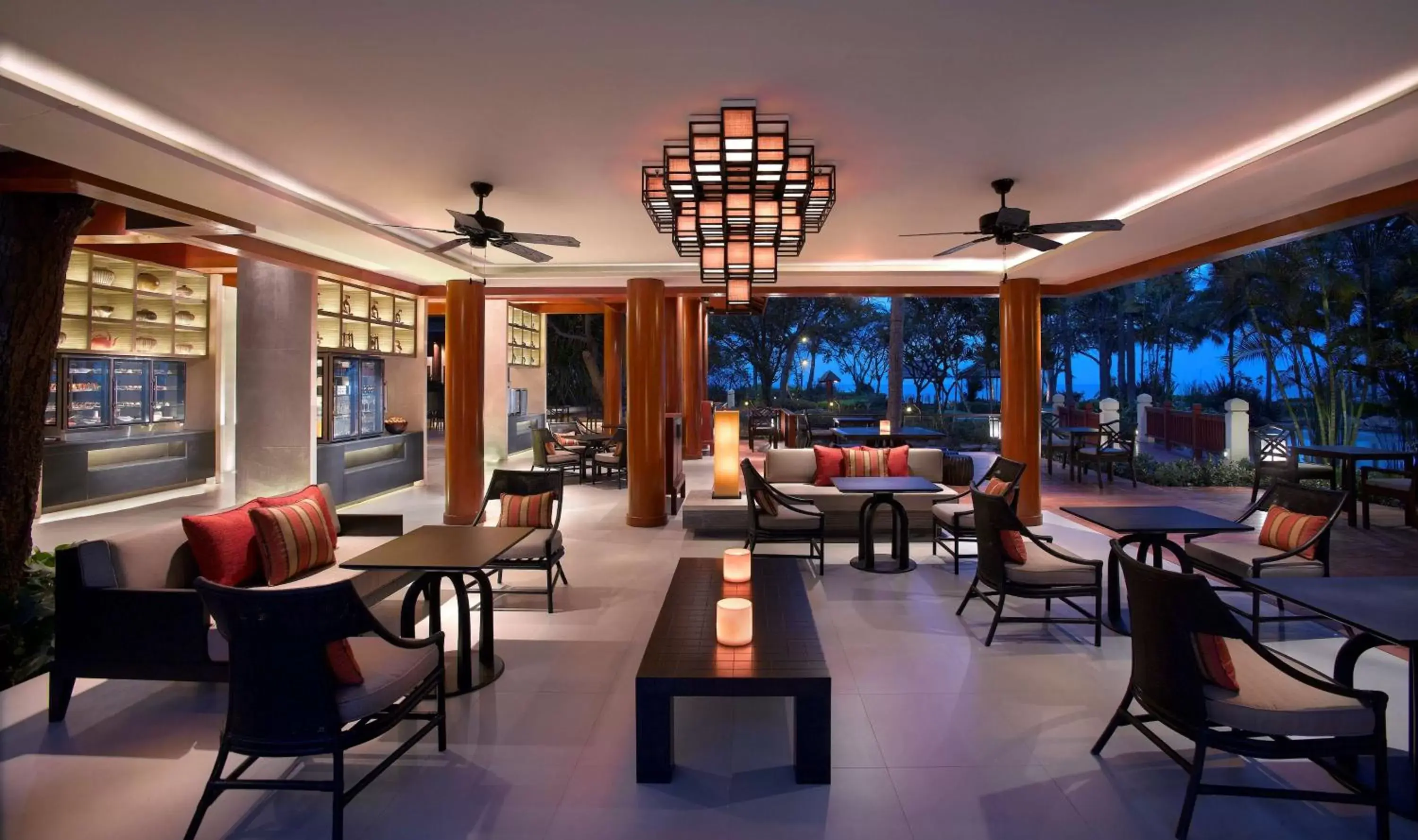 Lounge or bar, Lounge/Bar in Hyatt Regency Hua Hin SHA Extra Plus