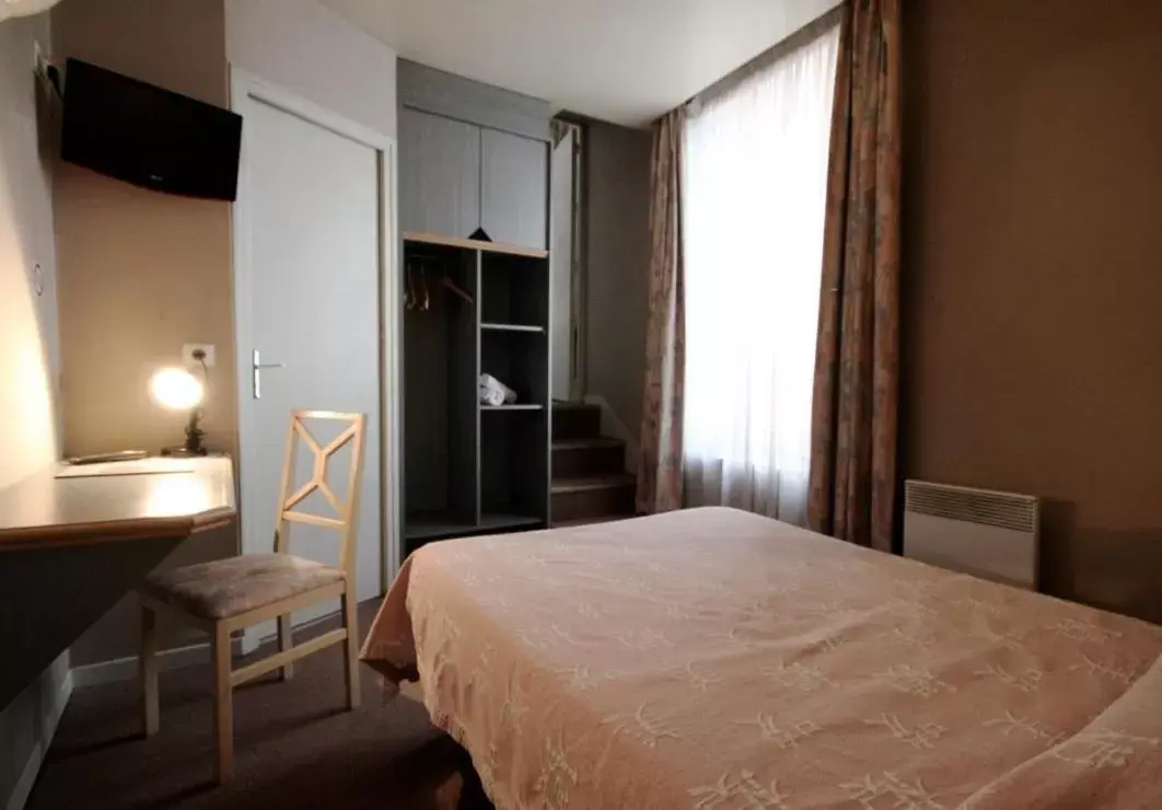 Photo of the whole room, Room Photo in Hôtel de l'Ours
