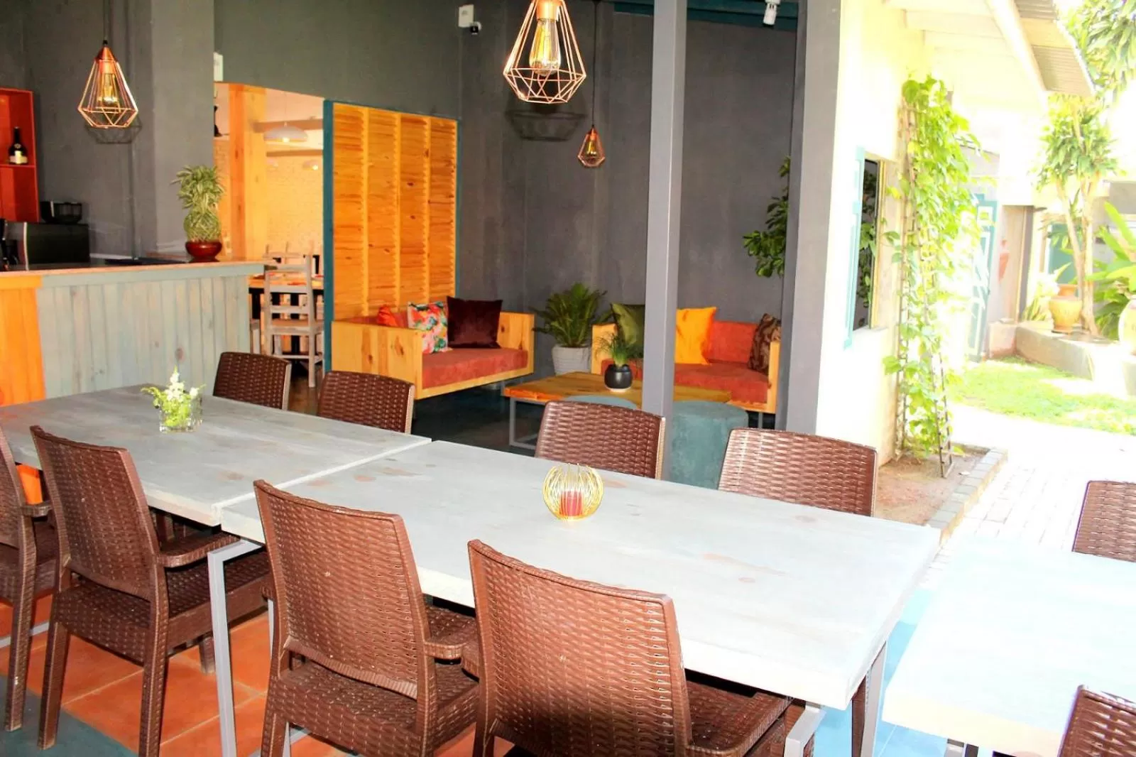 Restaurant/places to eat in Morning Star Resorts