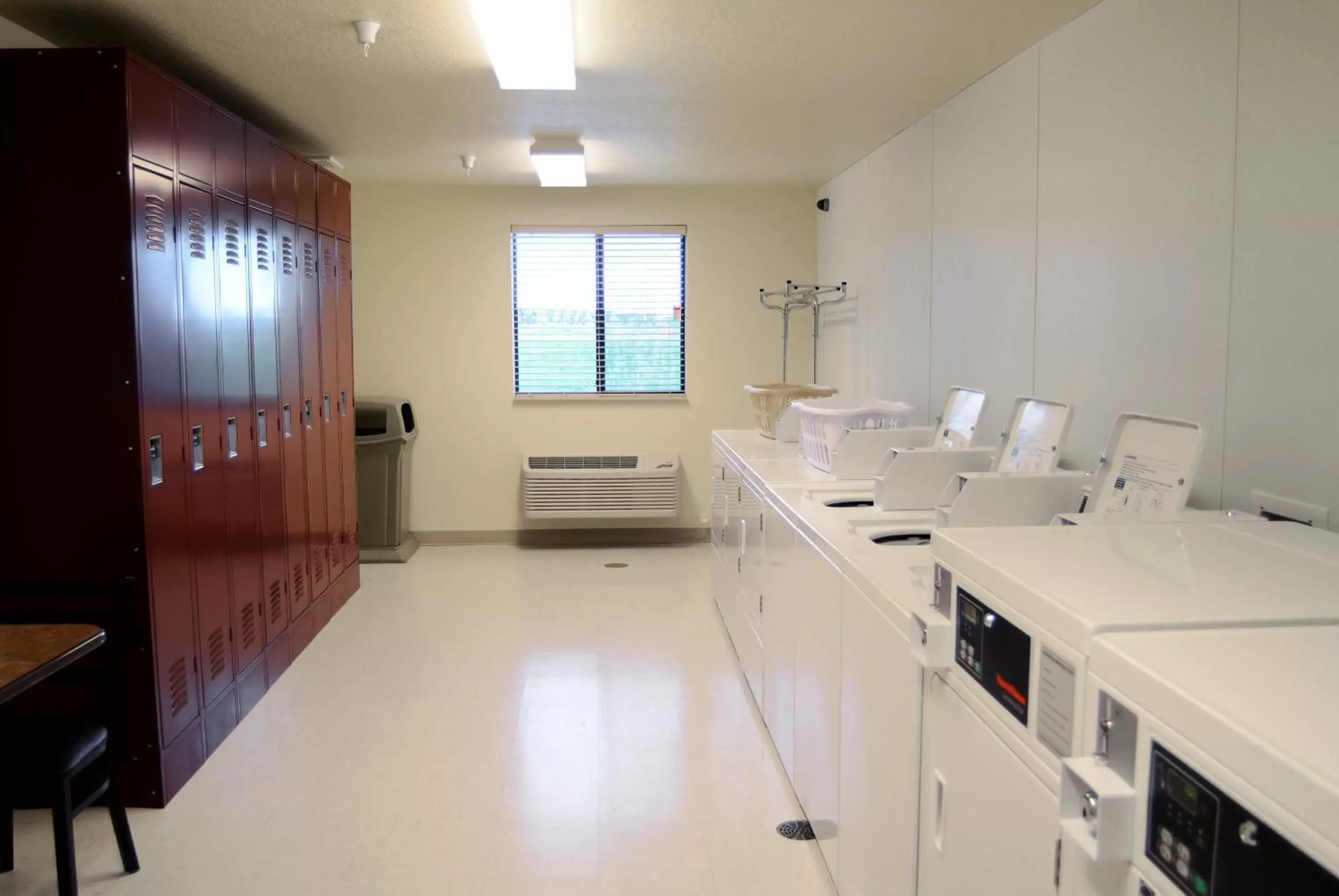 Area and facilities, Kitchen/Kitchenette in My Place Hotel-Jamestown, ND