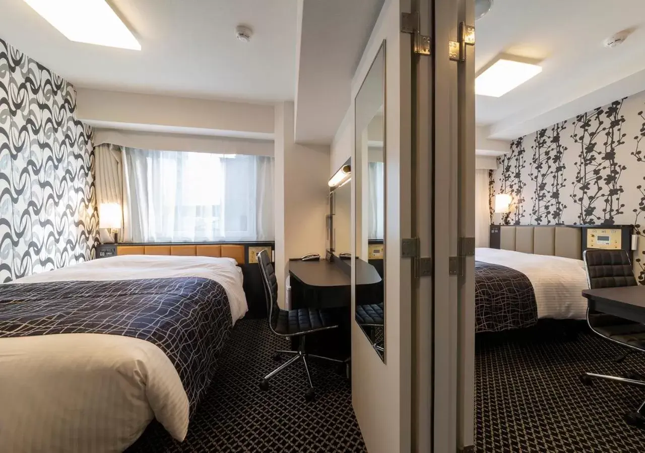 Photo of the whole room, Bed in APA Hotel Yodoyabashi Kitahama Ekimae Photo of the whole room, Bed in APA Hotel Yodoyabashi Kitahama Ekimae