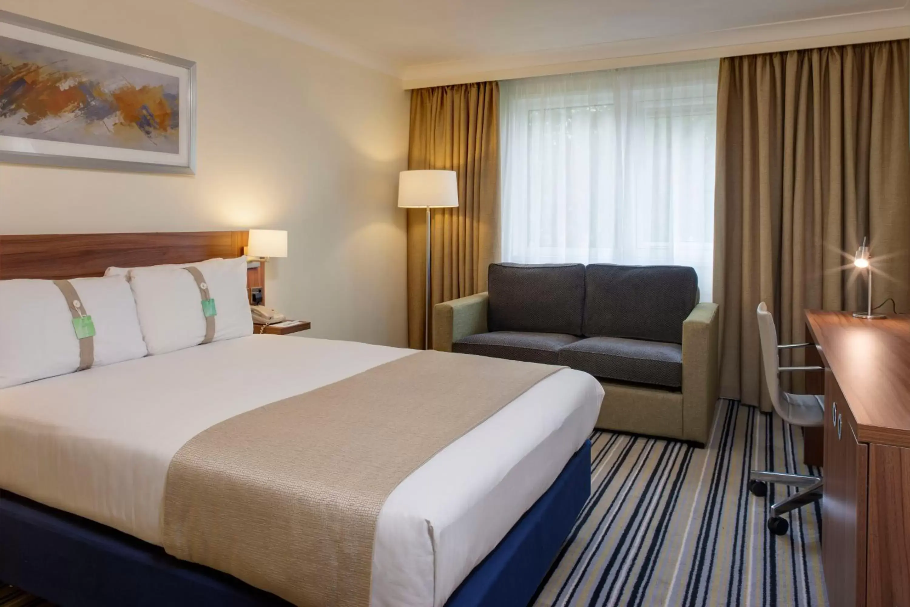 Photo of the whole room, Bed in Holiday Inn Colchester, an IHG Hotel