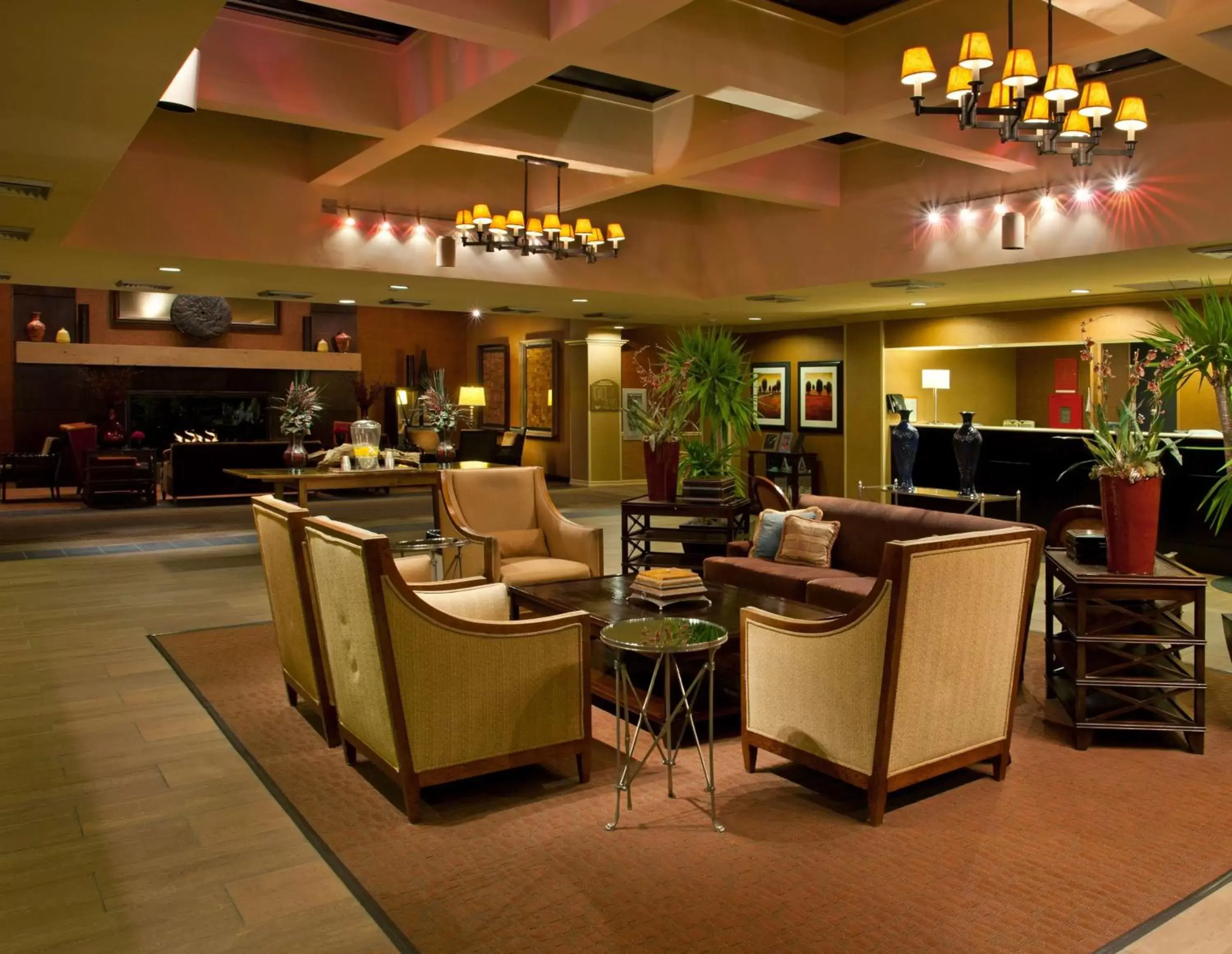Lobby or reception in DoubleTree by Hilton Washington Meadow Lands Casino Area Lobby or reception in DoubleTree by Hilton Washington Meadow Lands Casino Area