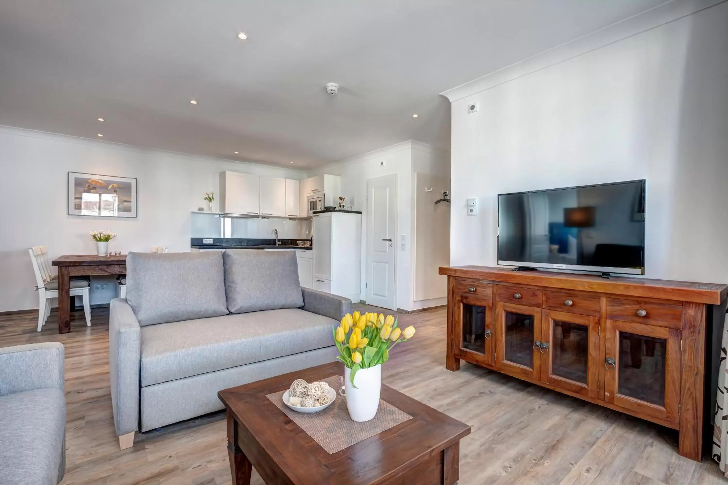 Kitchen or kitchenette, Seating Area in Aparthotel Villa Lea