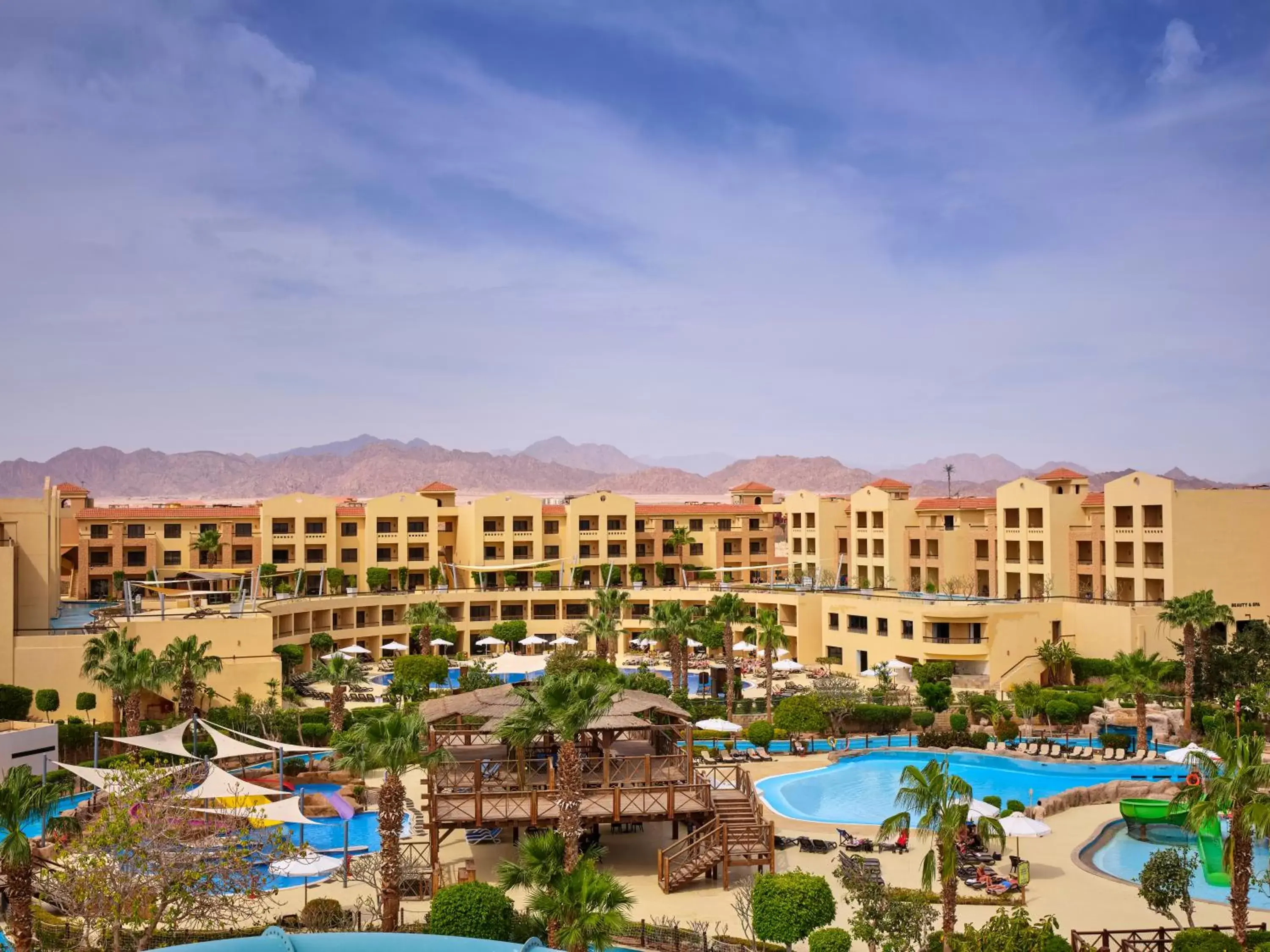 Property building, Pool View in Coral Sea Aqua Club Resort