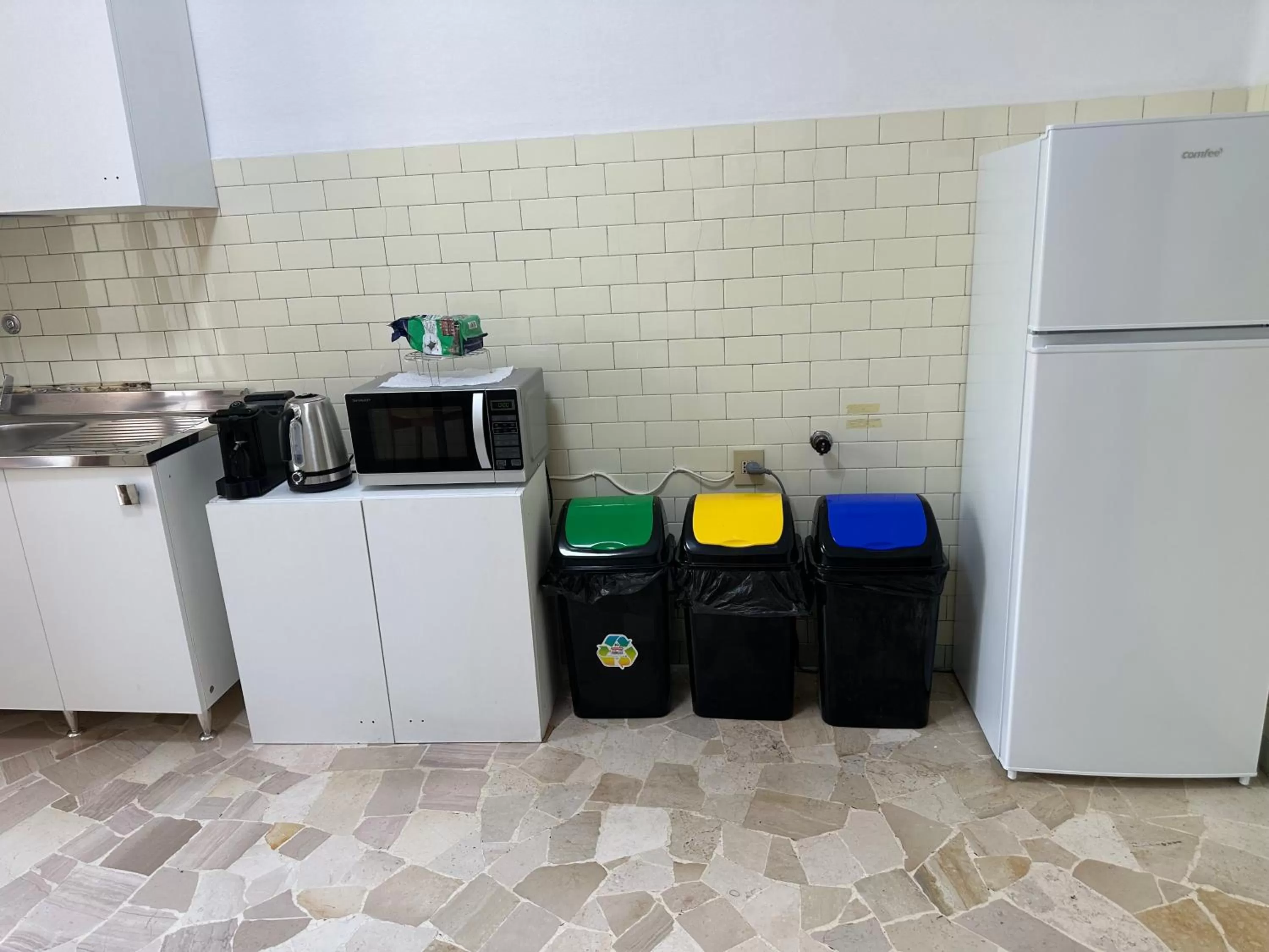 Coffee/tea facilities in Happy Stay