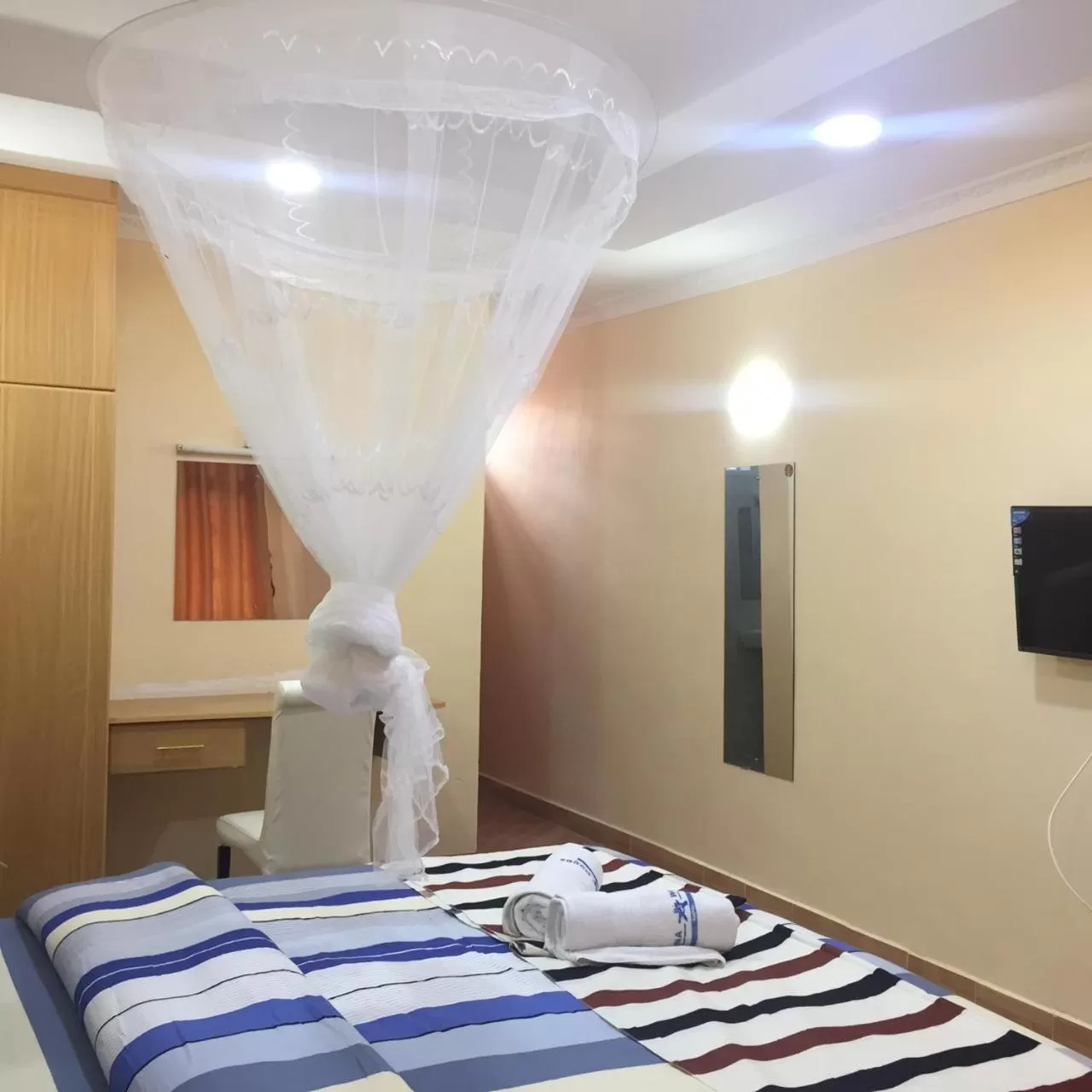 Bed in Vienna Woods Hotel Nakuru