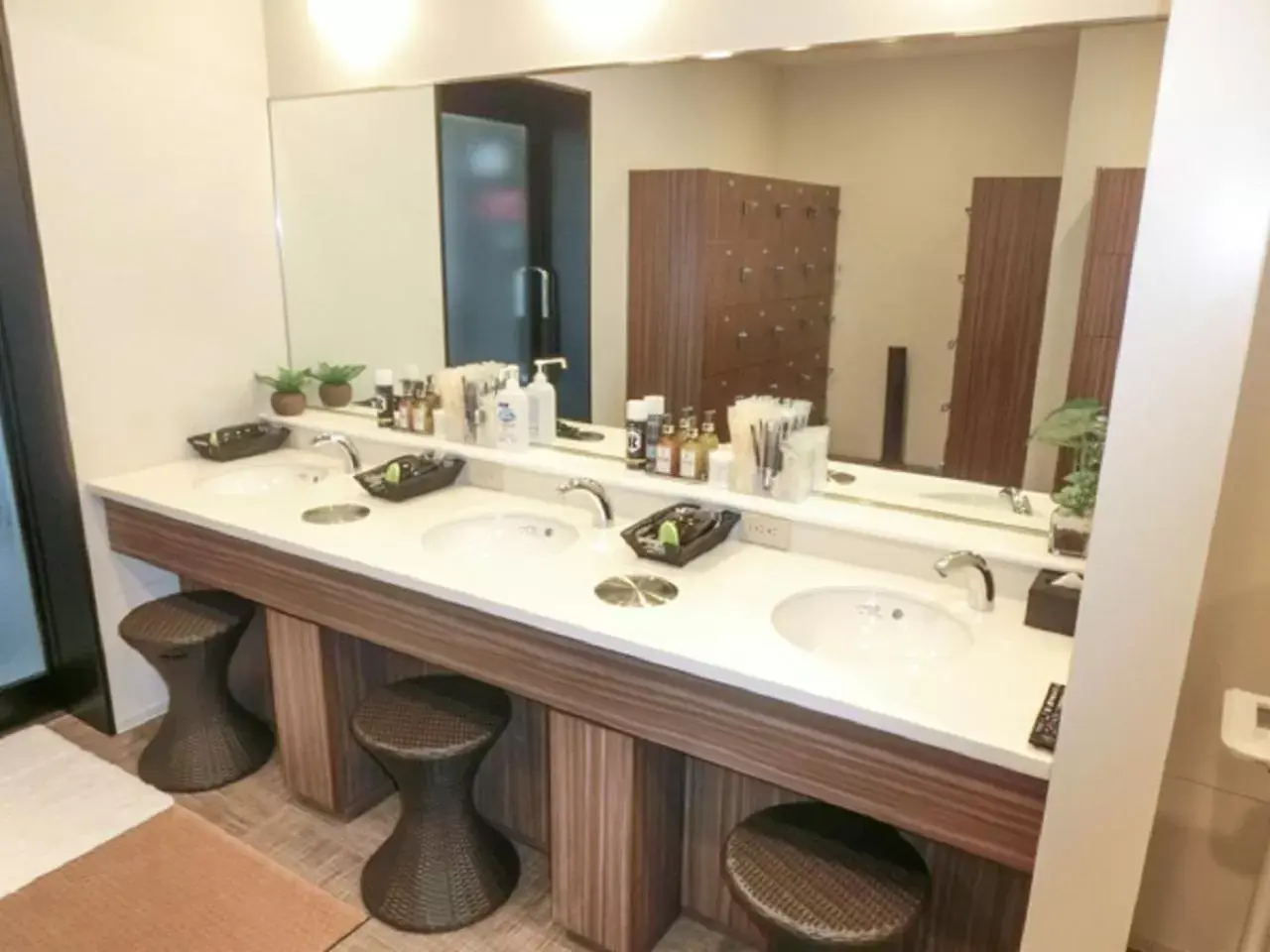 Public Bath, Bathroom in Natural Hot Spring Hotel Livemax Premium Hiroshima