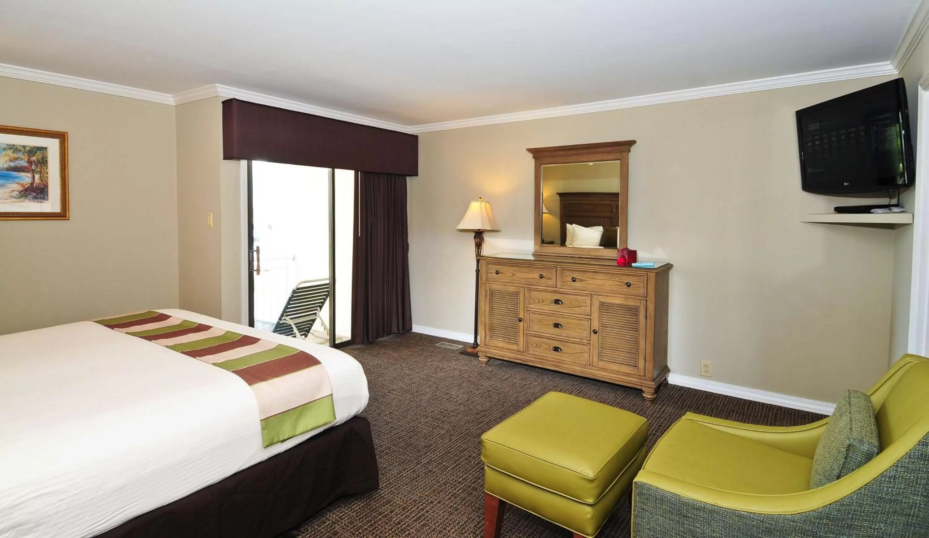 Photo of the whole room, Bed in The Sandbar Hotel, Trademark Collection by Wyndham