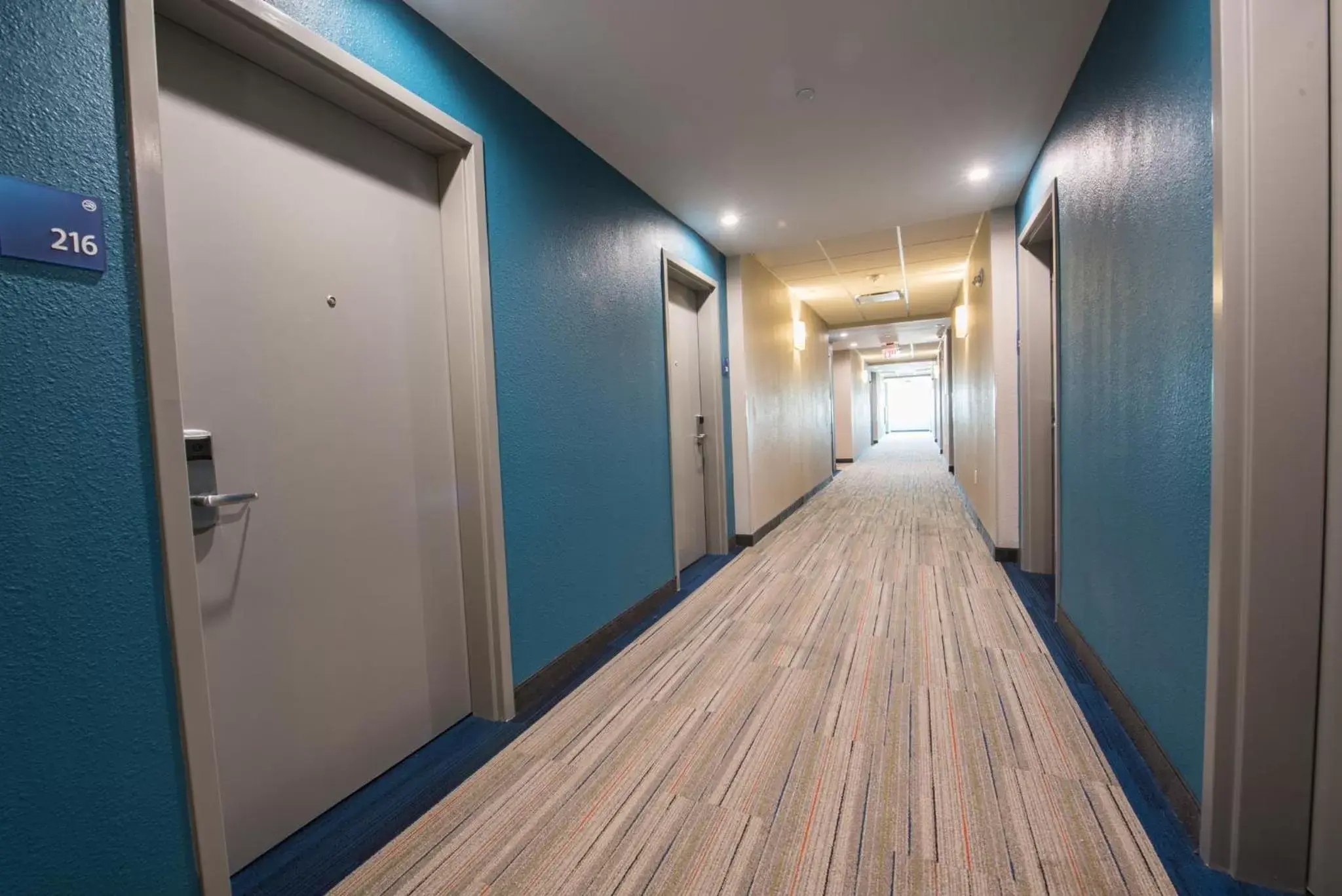 Lobby or reception in Holiday Inn Express & Suites Houston - Hobby Airport Area, an IHG Hotel