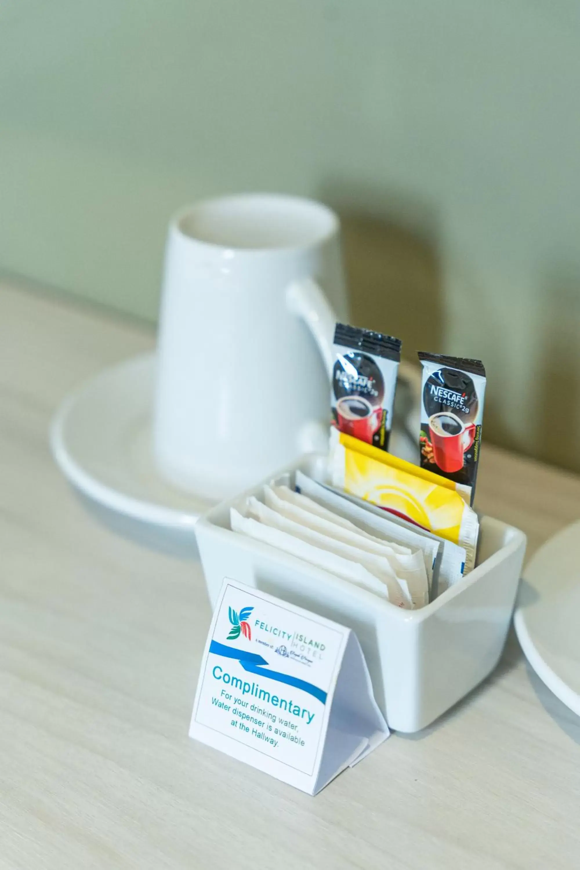 Coffee/tea facilities in Felicity Island Hotel