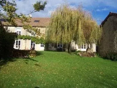 Facade/entrance, Garden in La Maison De Marie-Claire