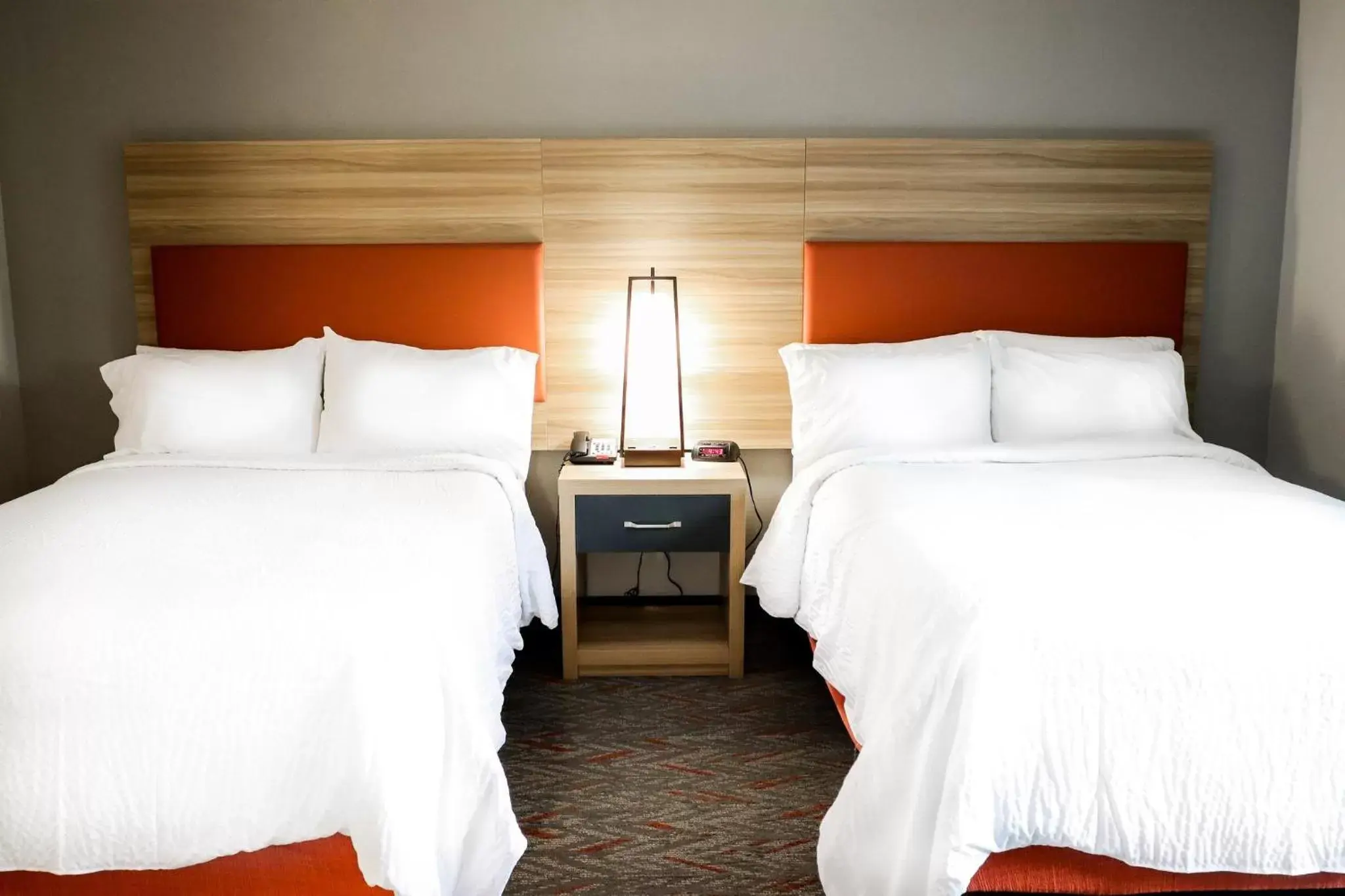 Photo of the whole room, Bed in Candlewood Suites Richmond Airport, an IHG Hotel