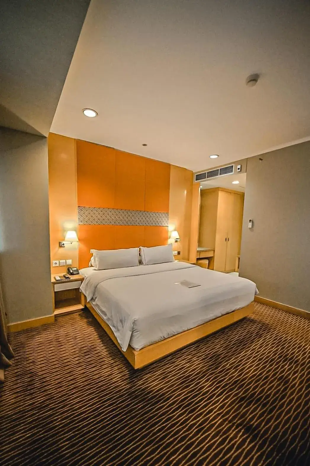 Bedroom, Bed in All Sedayu Hotel Kelapa Gading