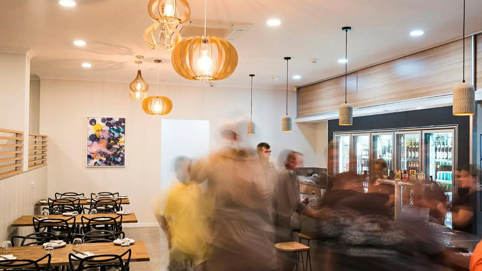 Restaurant/Places to Eat in Geraldton Motor Inn