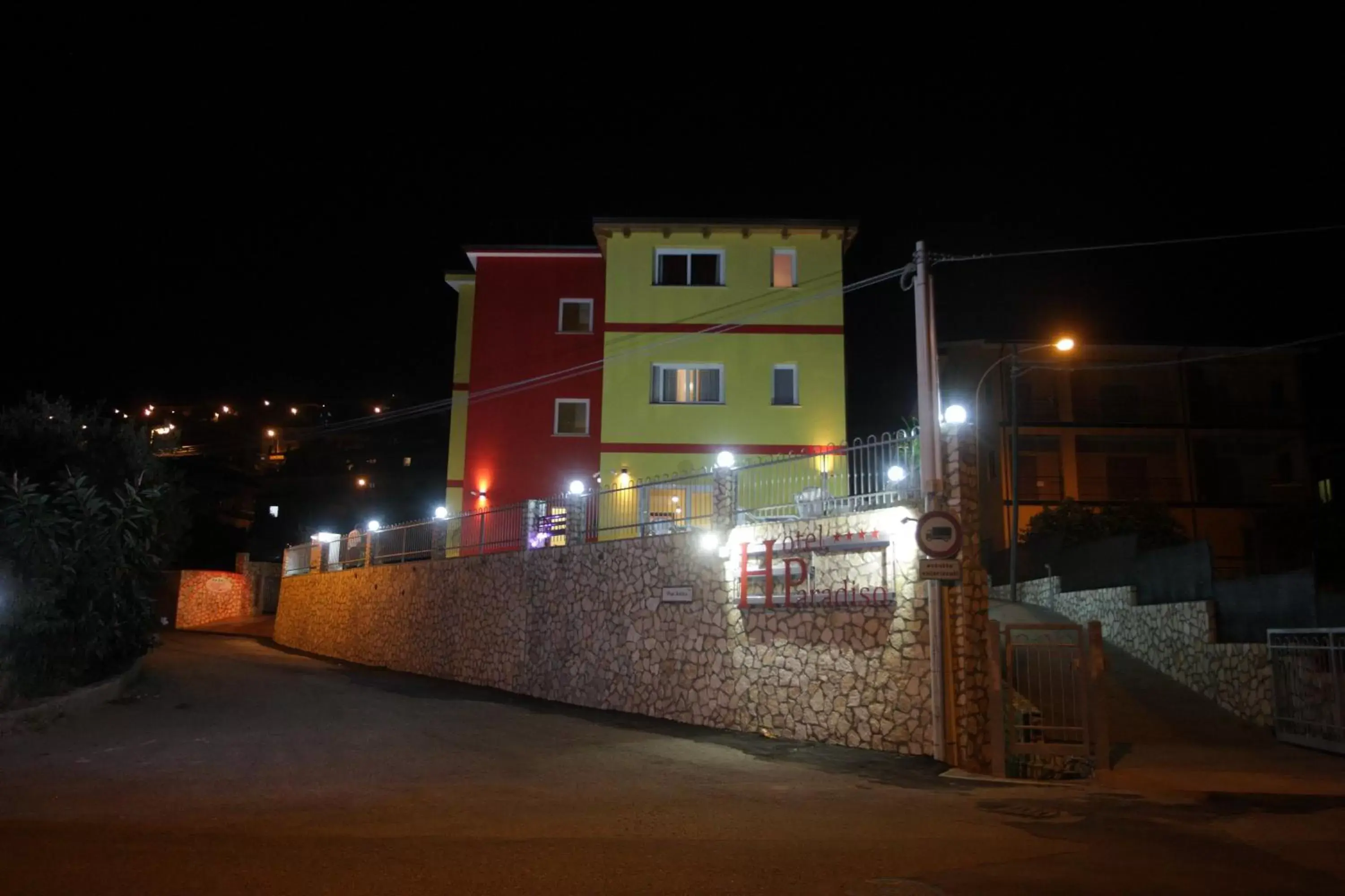 Facade/entrance, Property Building in Hotel Paradiso