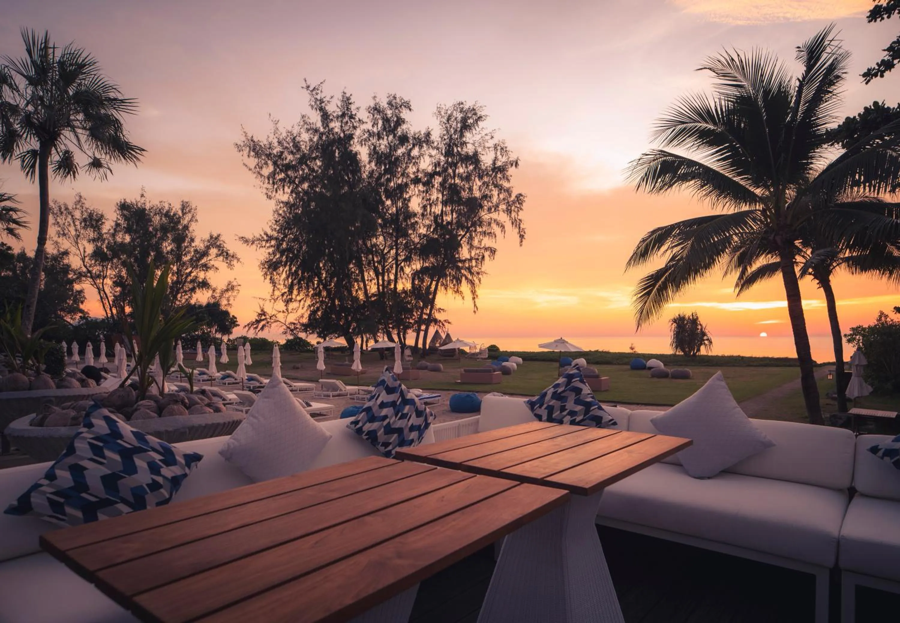 Restaurant/places to eat in Anantara Mai Khao Phuket Villas