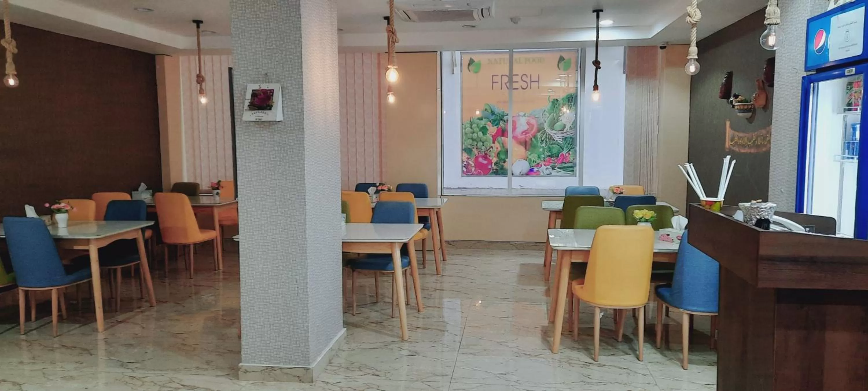 Restaurant/places to eat in Diamond Star Hotel فندق النجمة الماسية