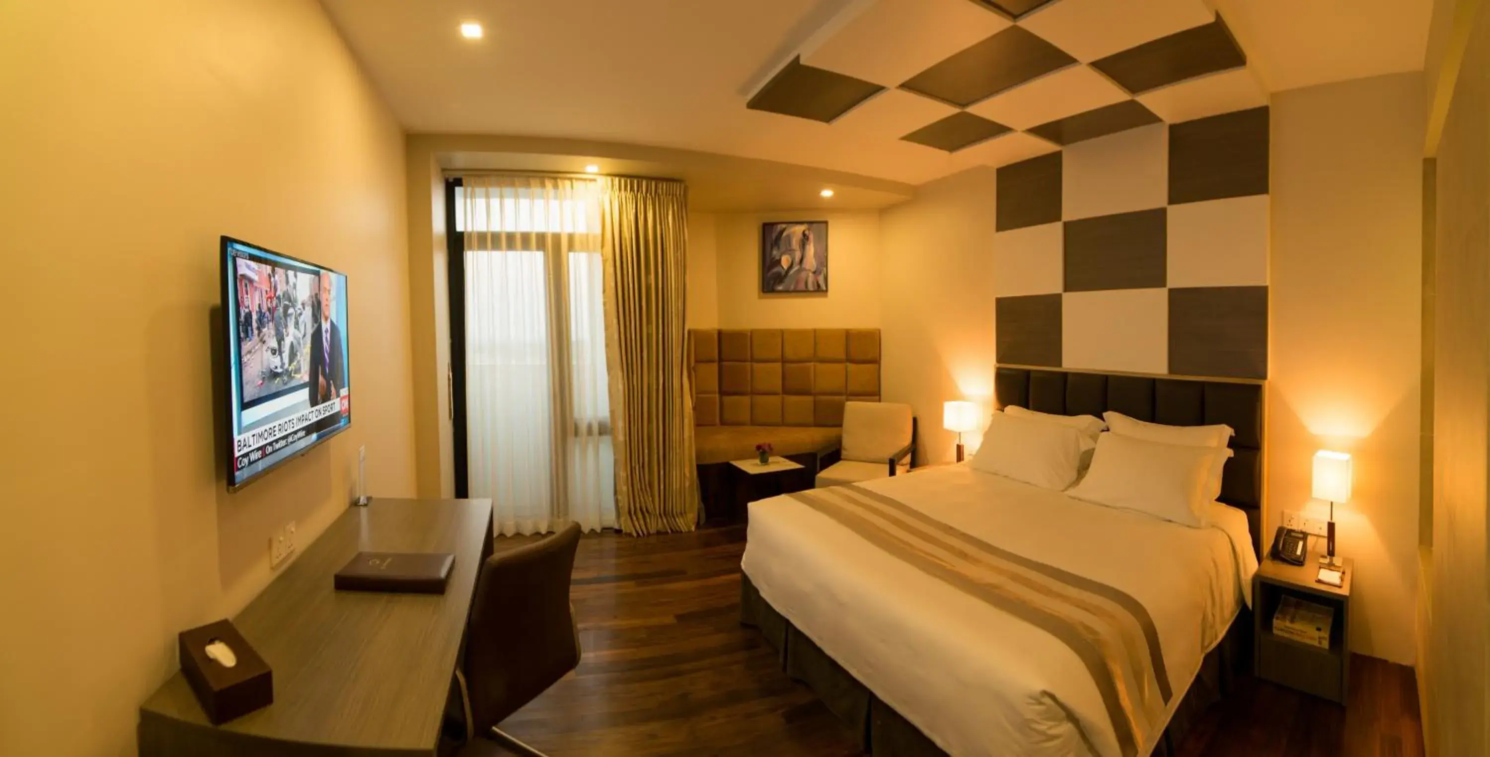 Bedroom, Bed in Hotel Parami