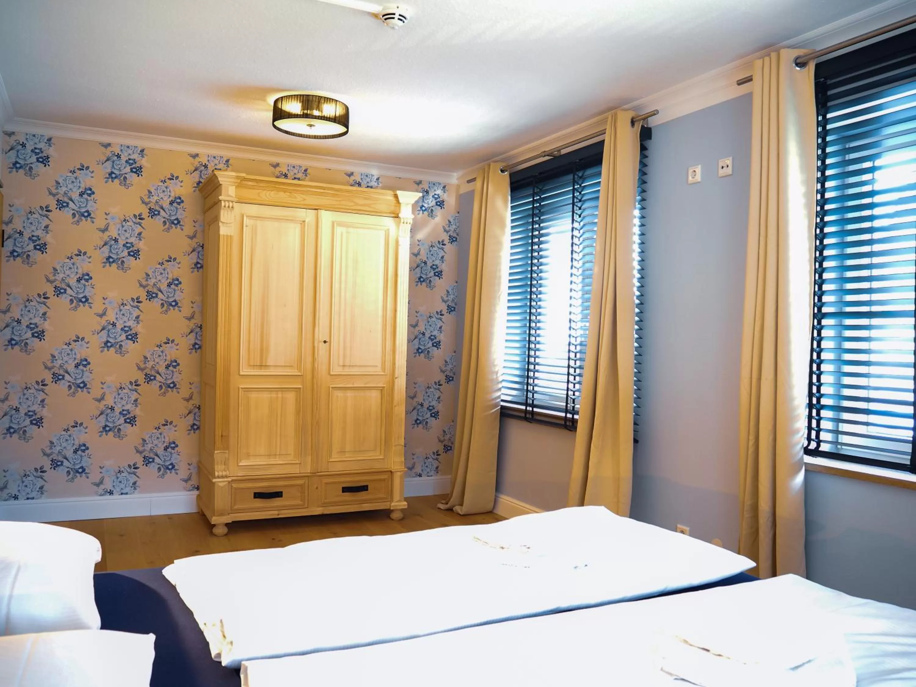 Bedroom, Bed in Sauna & Whirlpool - ALPENLIEBE APARTments
