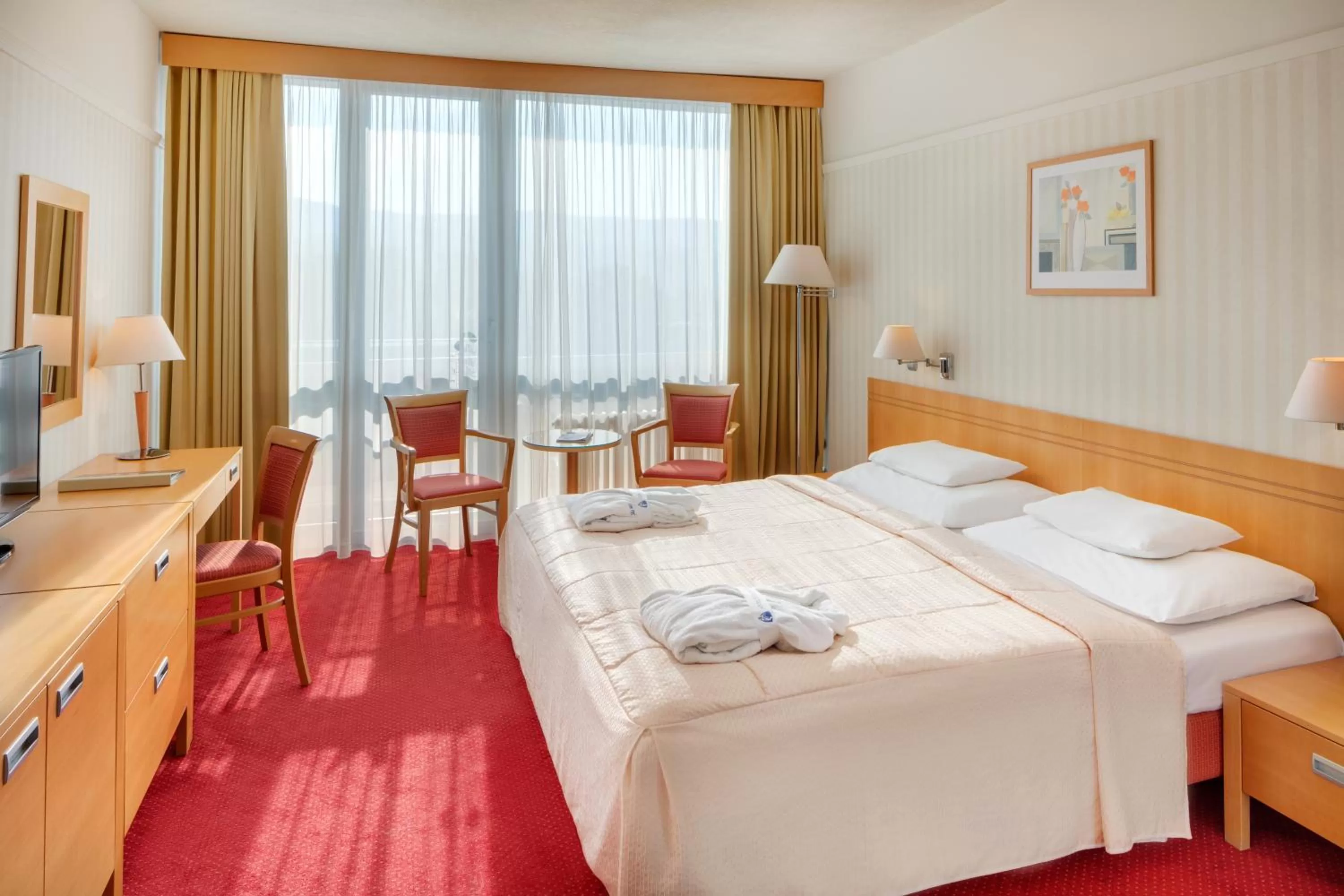 Bedroom, Bed in Ensana Esplanade