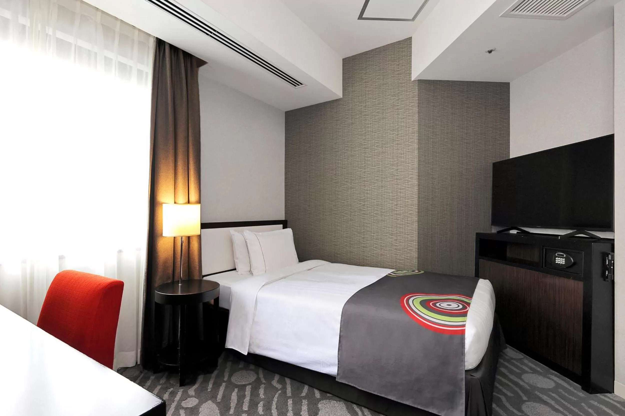 Photo of the whole room, Bed in The Royal Park Hotel Fukuoka