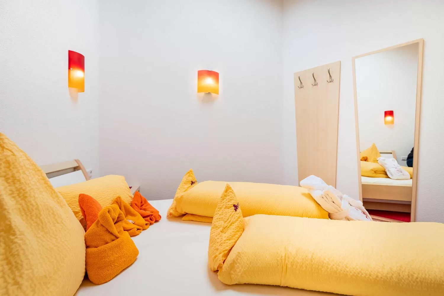 Photo of the whole room, Bed in Apart Relax