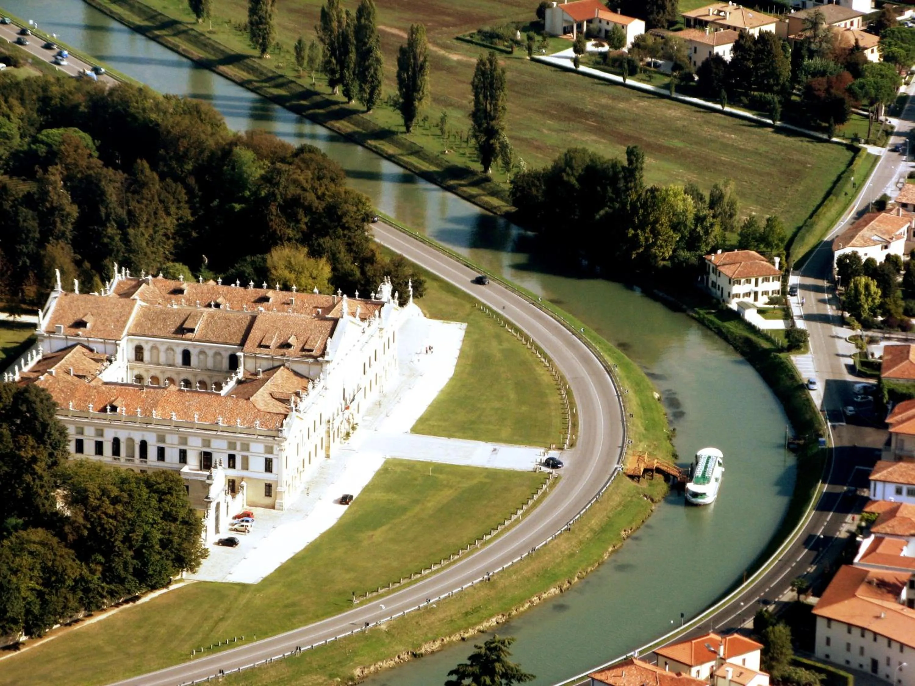 Nearby landmark in Hotel Riviera dei Dogi